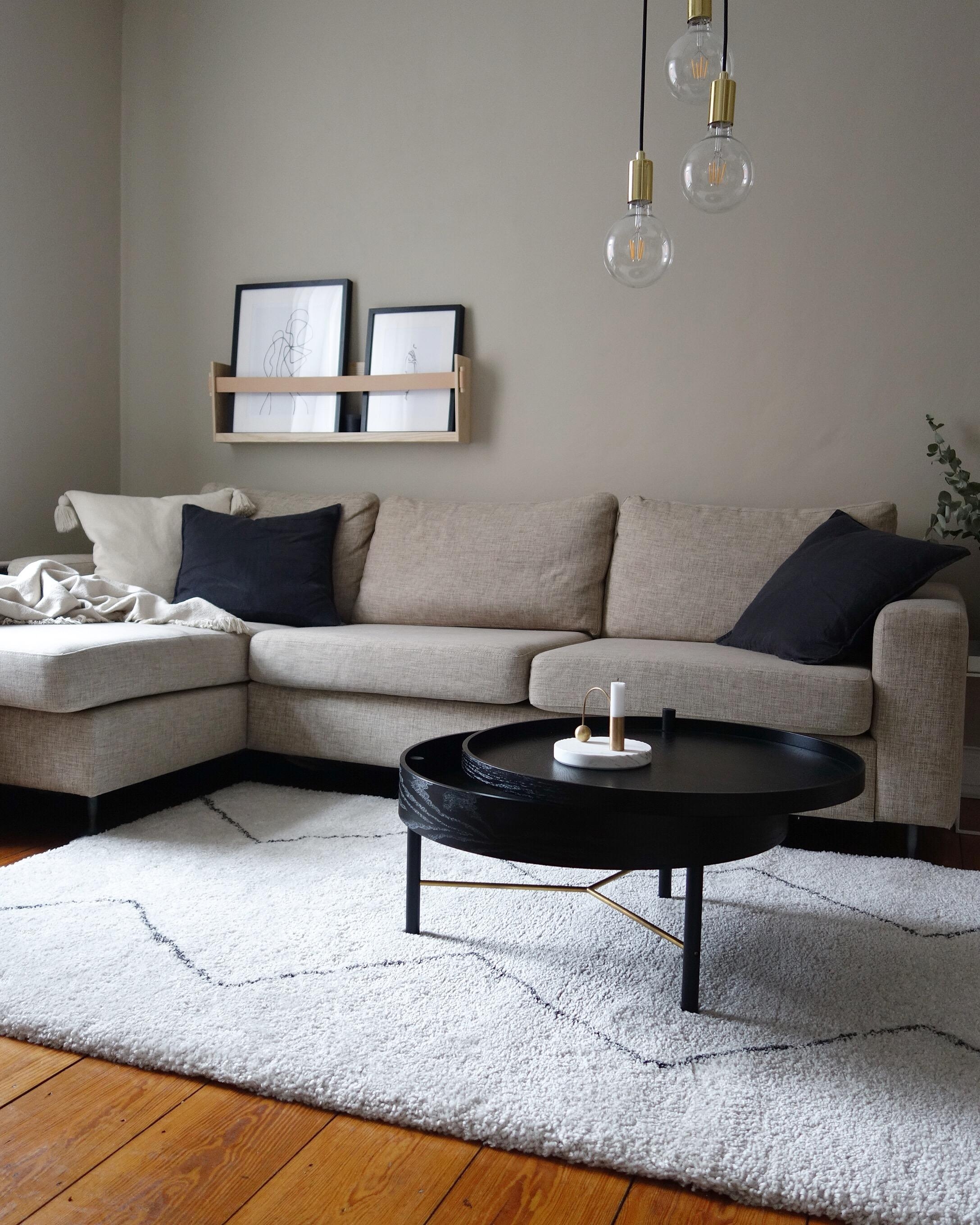 Der beste Platz für einen regnerischen Feierabend- Couch, ich freue mich auf dich!! #wohnzimmer #couch #interior