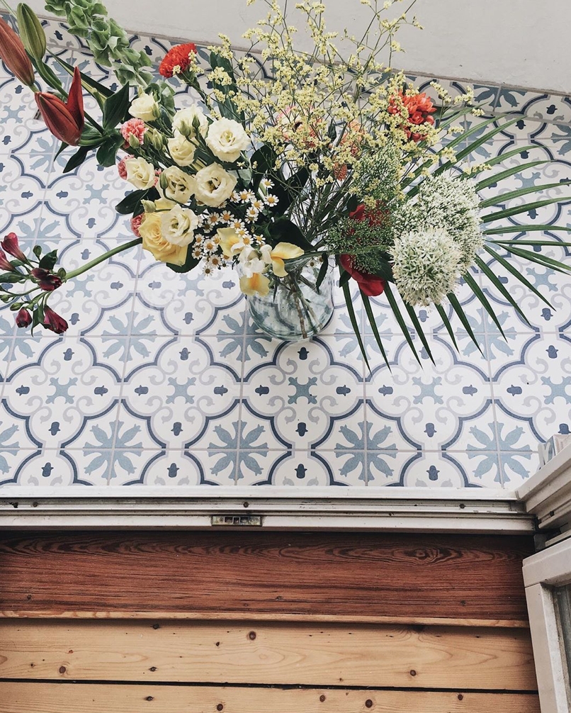 Der fertige Balkon Boden. #verliebt #fliesen #traum #flower