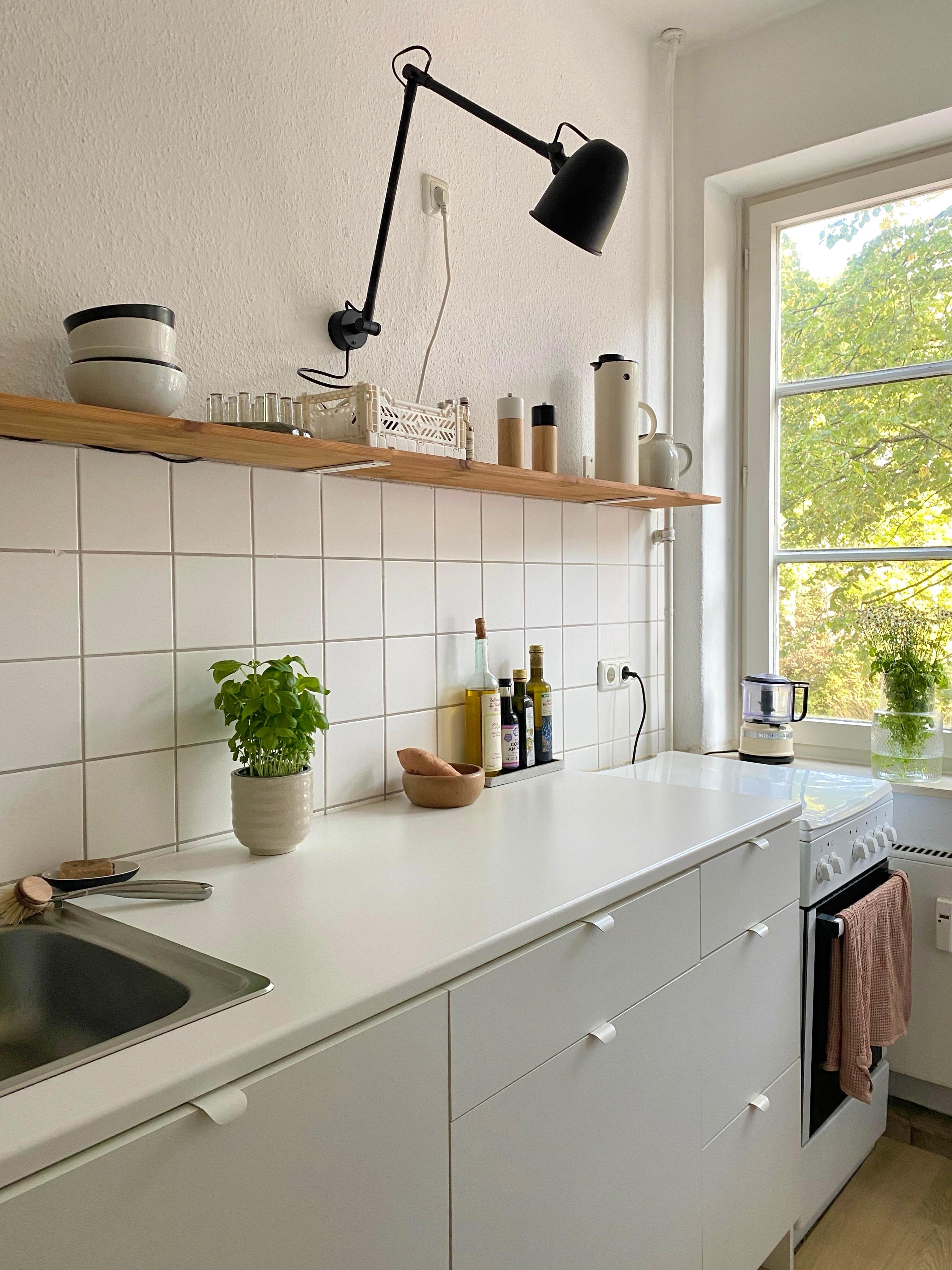 Der Sommer hat sich zwar schnell verabschiedet, aber dafür leuchtet es bald vor dem Fenster wieder in so schönen Farben. 🍂🌞 #herbstfarben #interior #happyplace