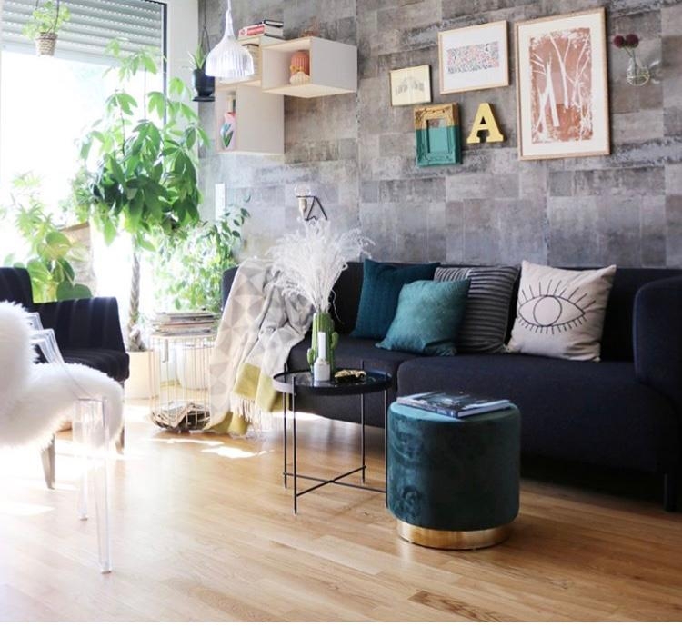 Der Tag 1. #livingchallenge #wohnzimmer #interior #sofa #wandgestaltung #deko