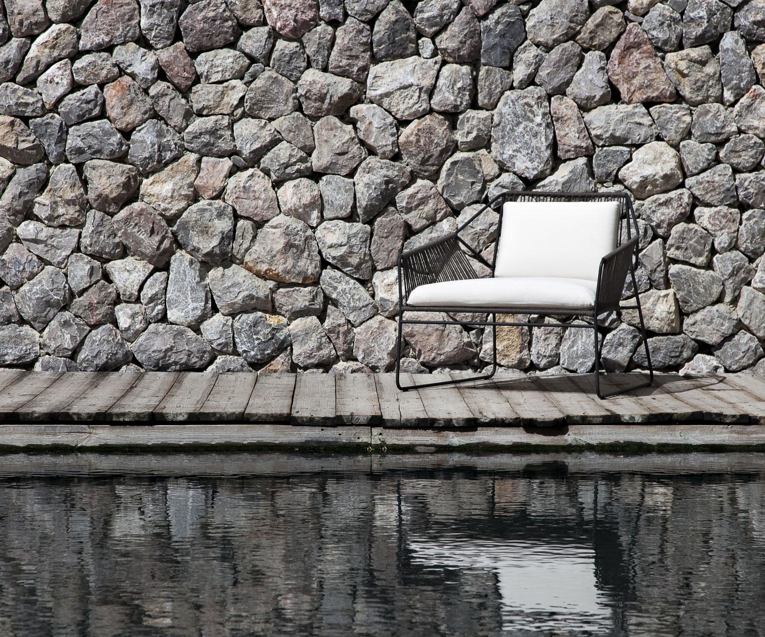 Design Loungesessel aus Edelstahl #sessel #gartenmöbel #gartensessel #terrassenmöbel ©Livarea.de