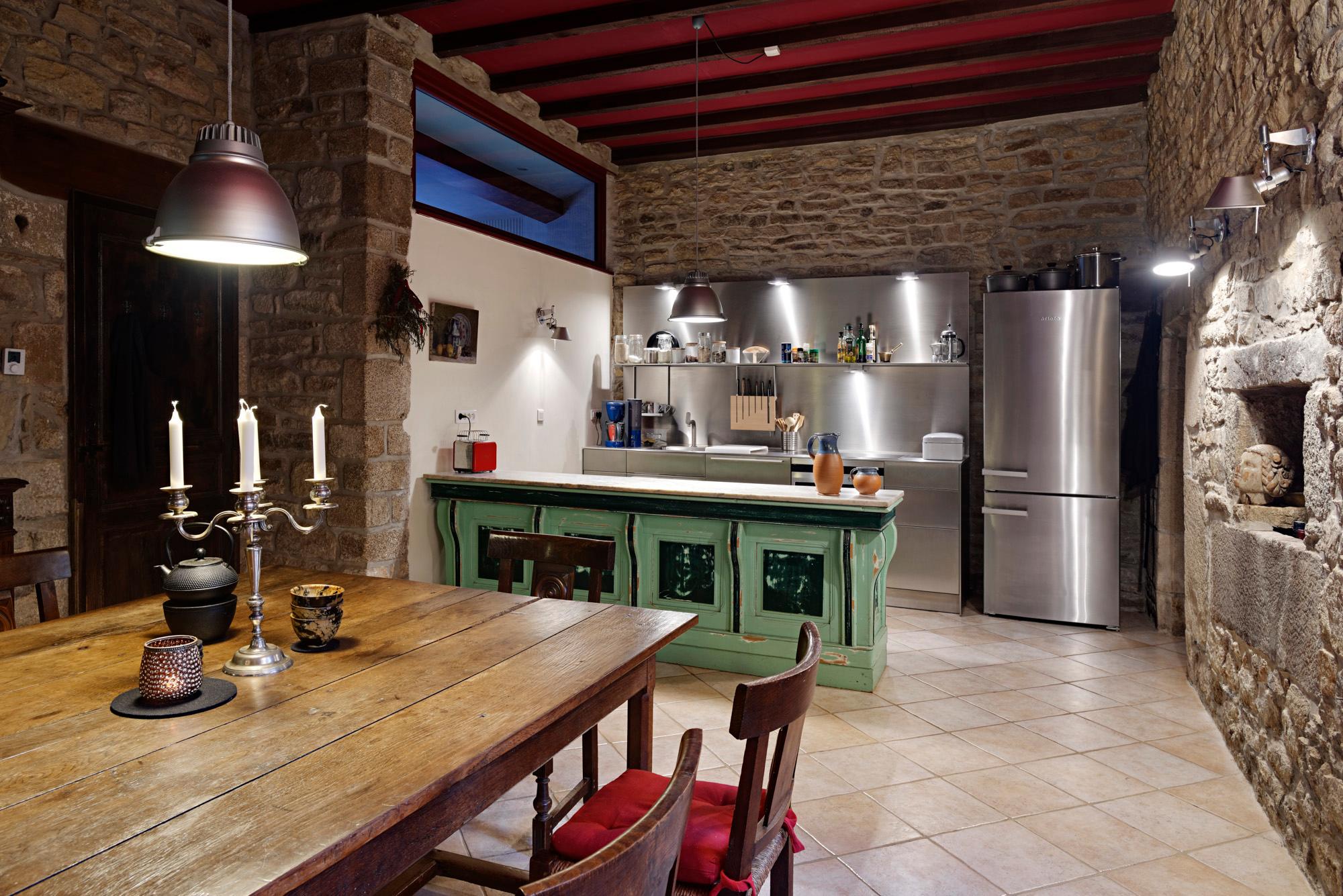 Designerküche rustikal #küche #stilmix ©architektur-photos.de