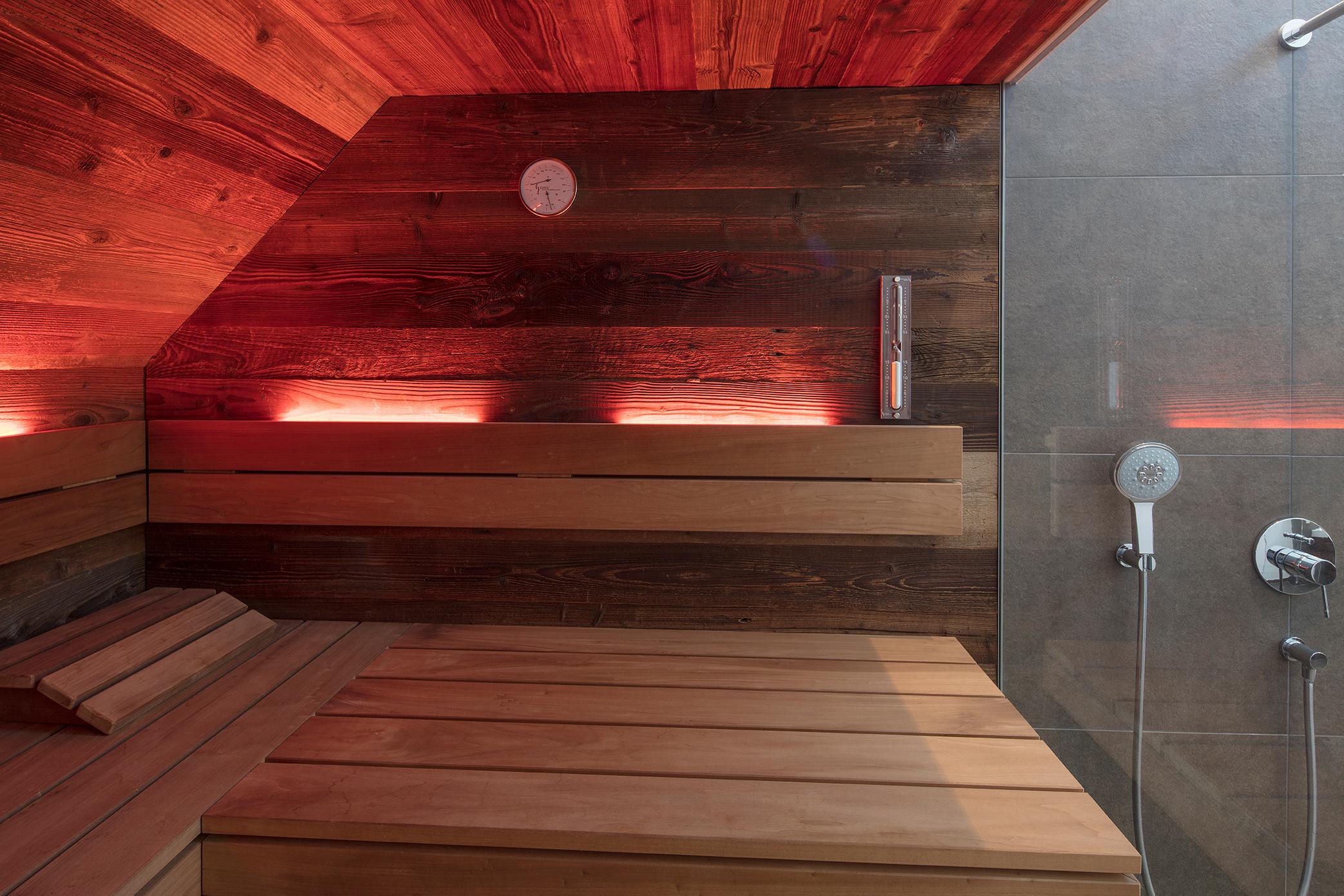 Designsauna mit Altholz #sauna #badsauna ©corso sauna manufaktur