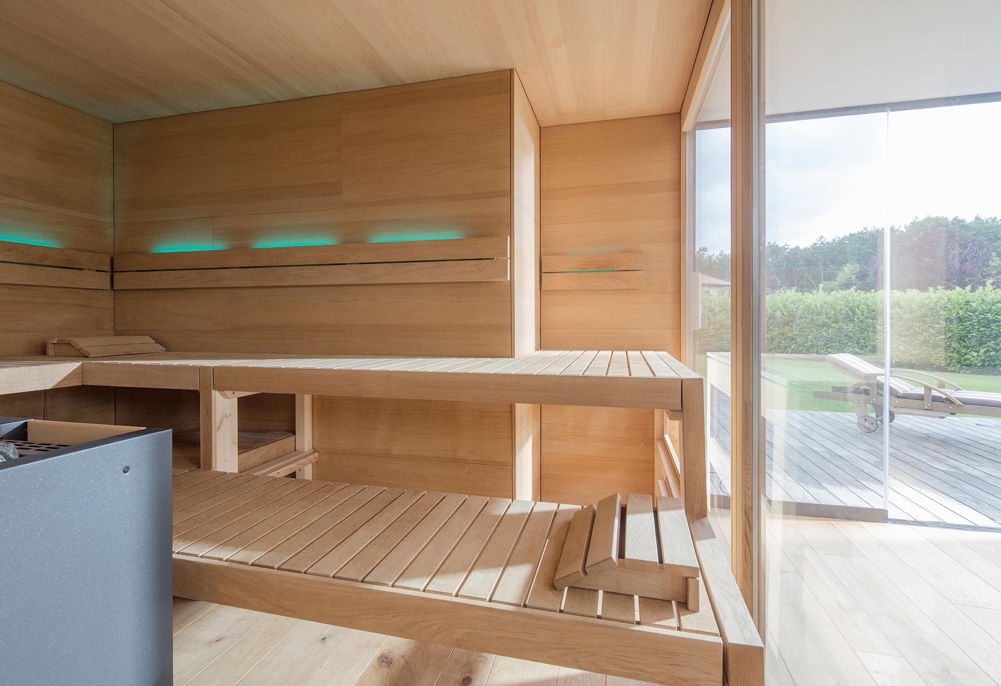 Designsauna mit angebautem Wintergarten #sauna ©corso sauna manufaktur