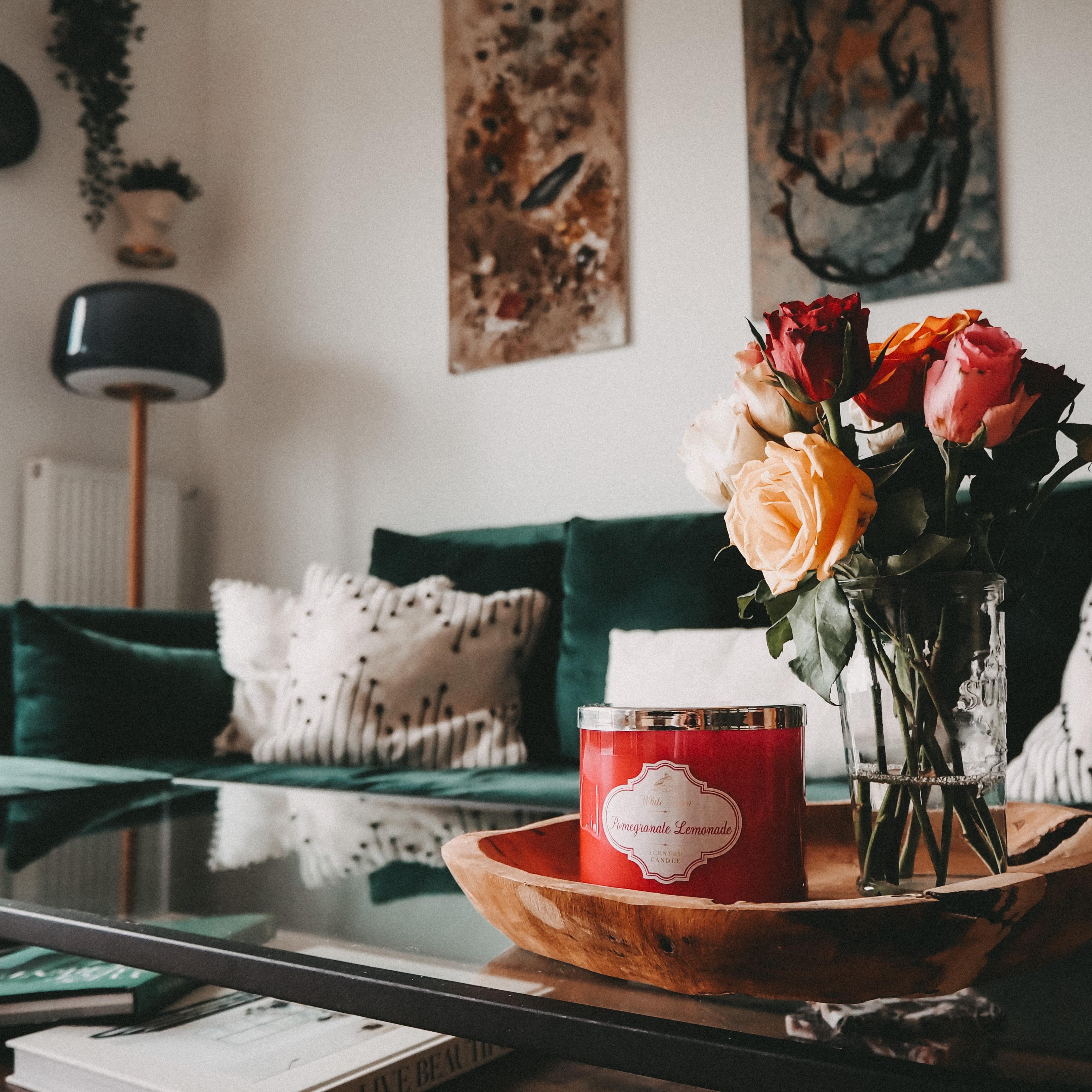 details 💫 #stillleben #livingroom #interior #cozy #homedecor #inspo #art #flowers #couchliebt #couchstyle
