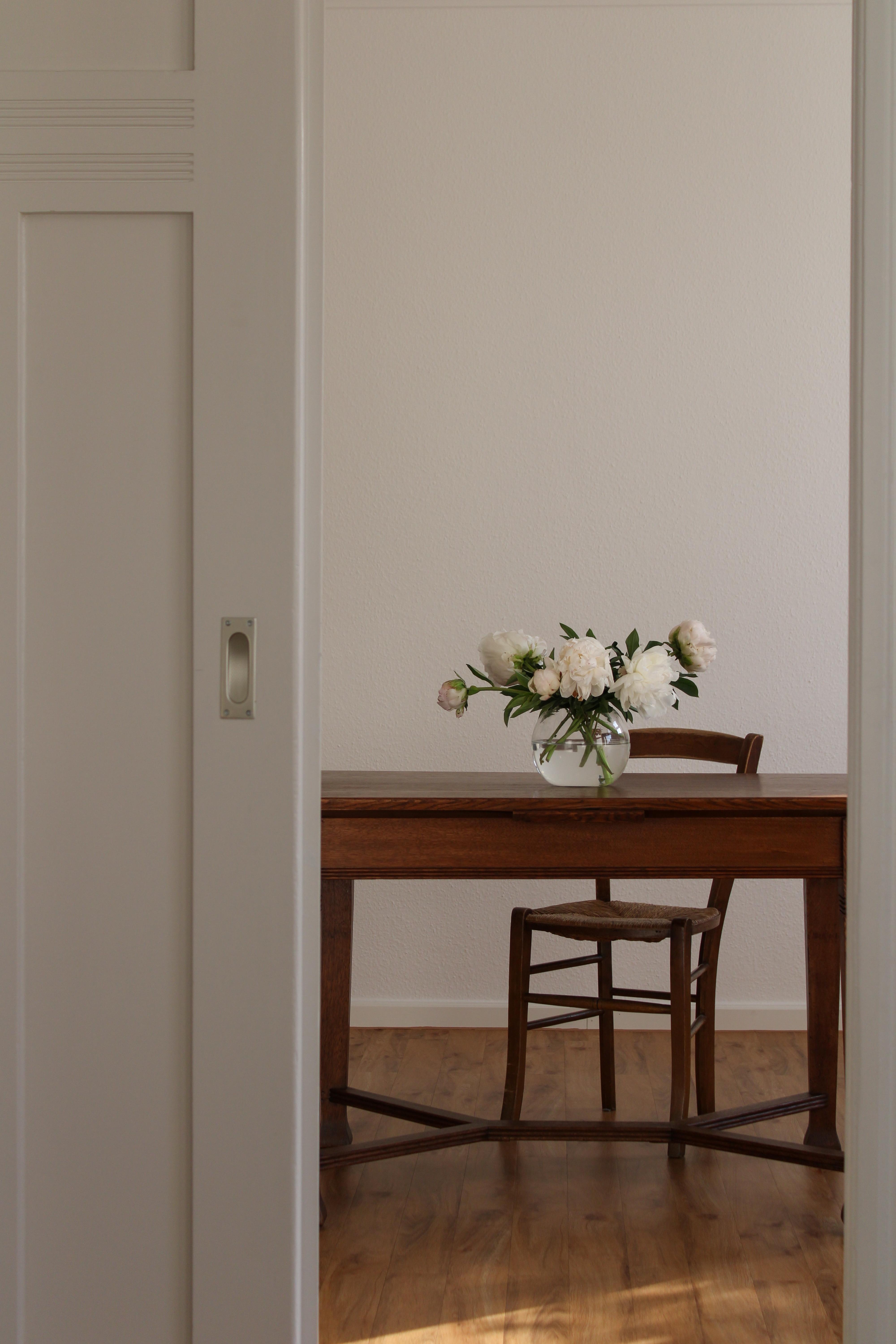 #detailverliebt #esszimmer #neuewohnung #pfingstrosen