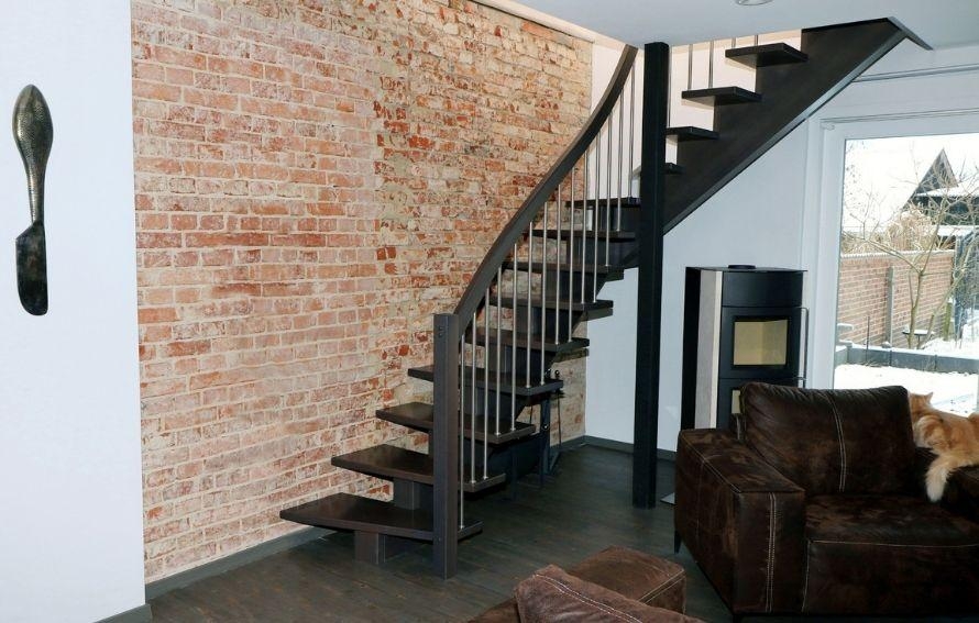 Die attraktive Mittelholmtreppe aus dem Hause STREGER verleiht den eigenen vier Wänden eine individuelle Note.