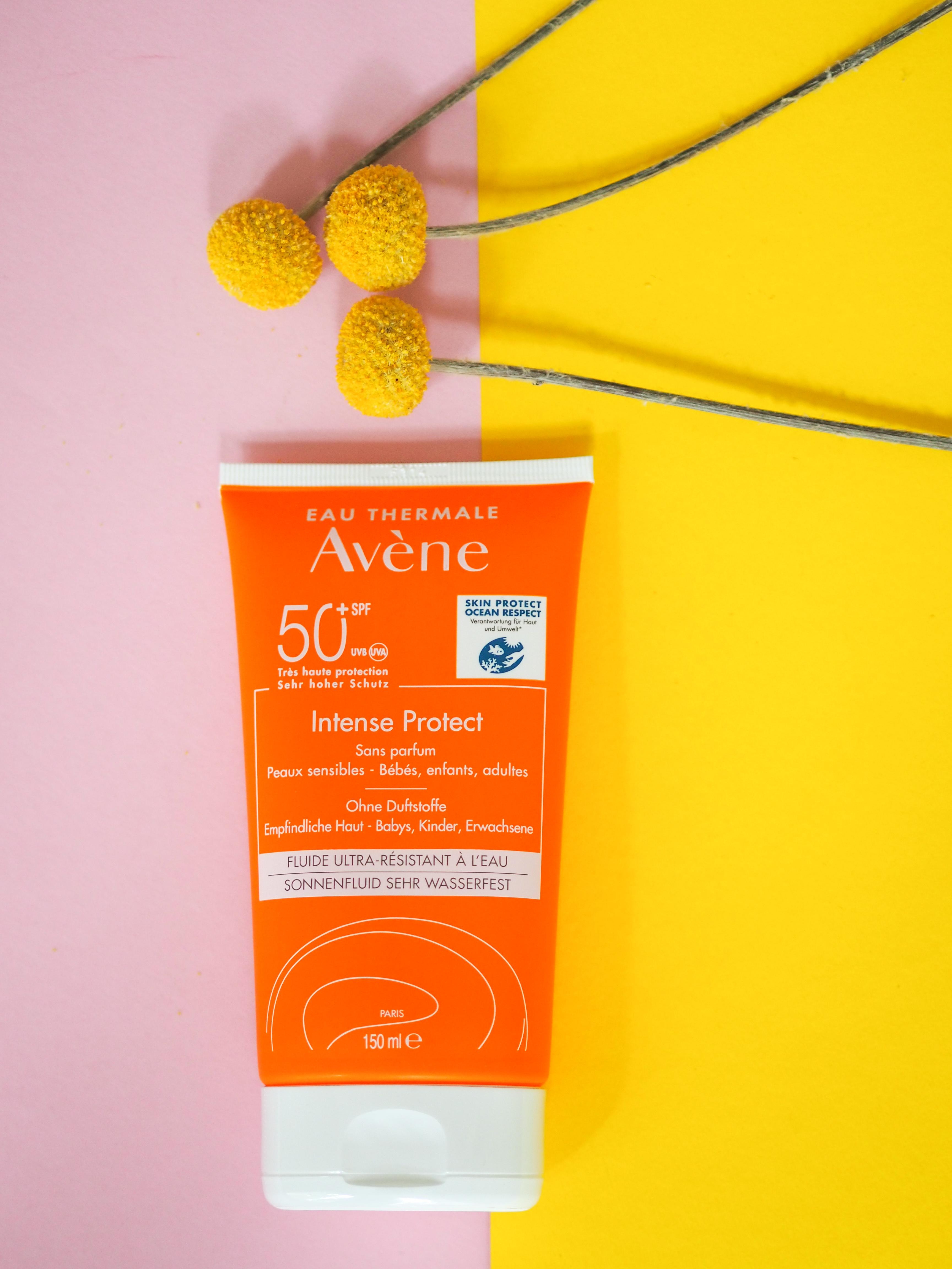 Die gut hautverträgliche Sonnencreme für empfindliche Haut von #Avène hilft dir deine Haut zu schützen! #beautylieblinge