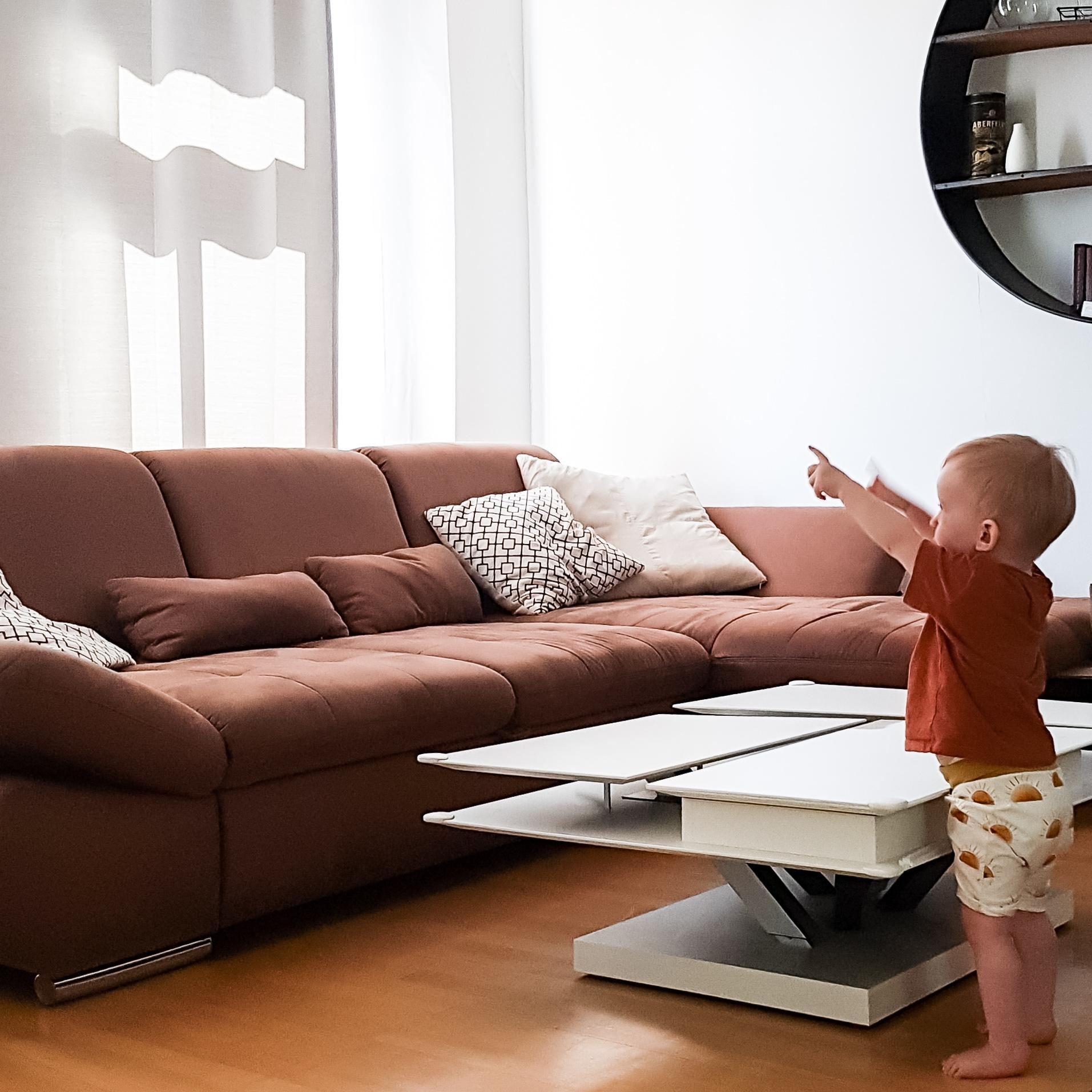 Die hübscheste #wohnzimmergestaltung ist er. 💛
#livingchallenge #couchmagazin