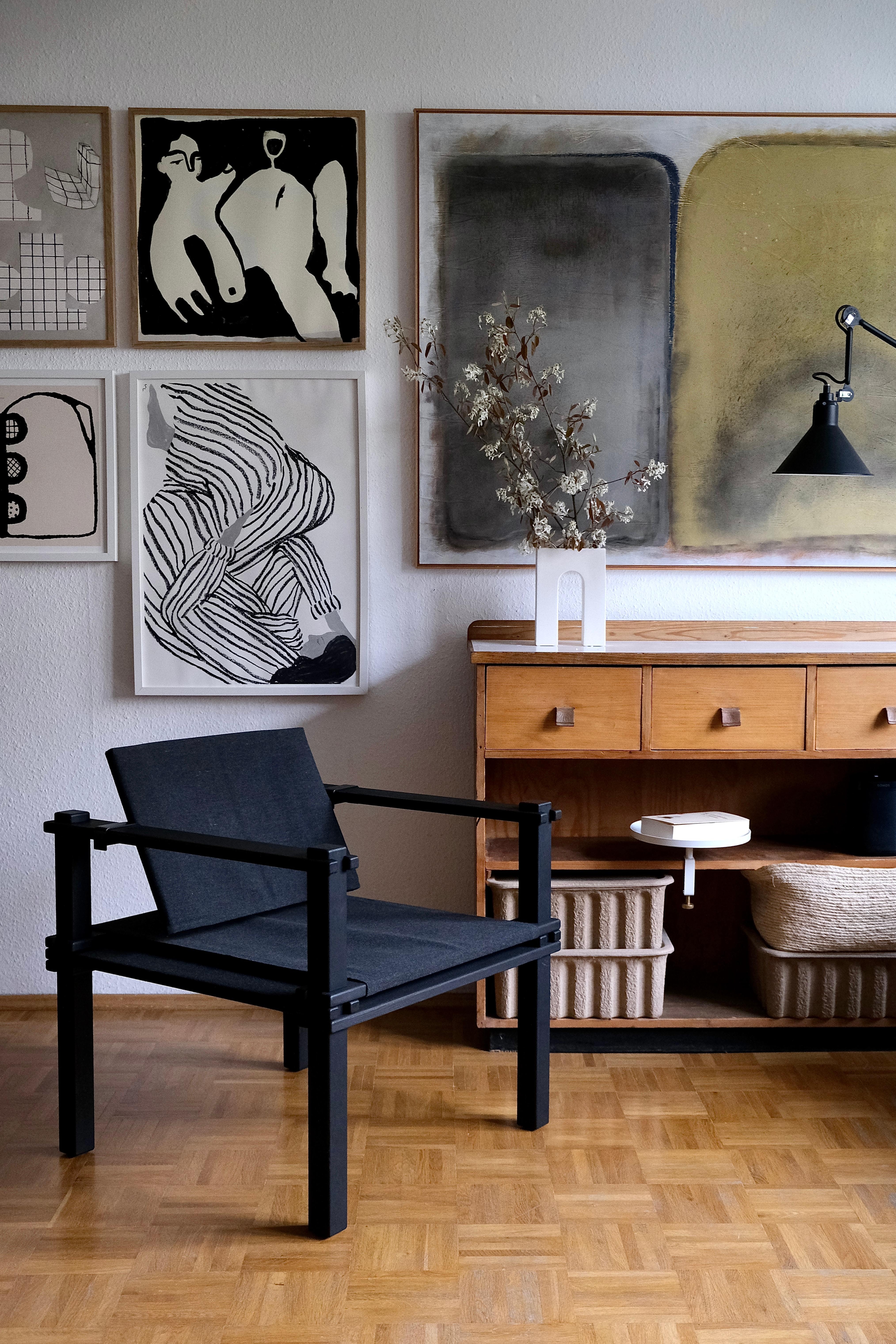 Die Kombination von Alt und Neu, Möbel mit Charakter und Designstücke mag ich besonders gerne.
#wohnzimmer #farmerchair