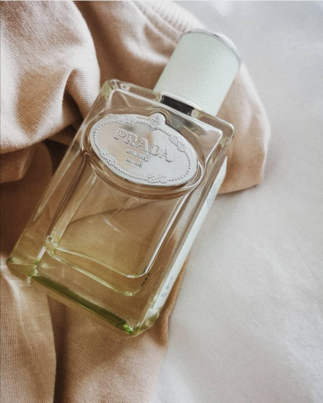 Dies ist mein absoluter #lieblingsduft und passt einfach immer #beautychallenge #parfum #prada #milano #goodvibes 