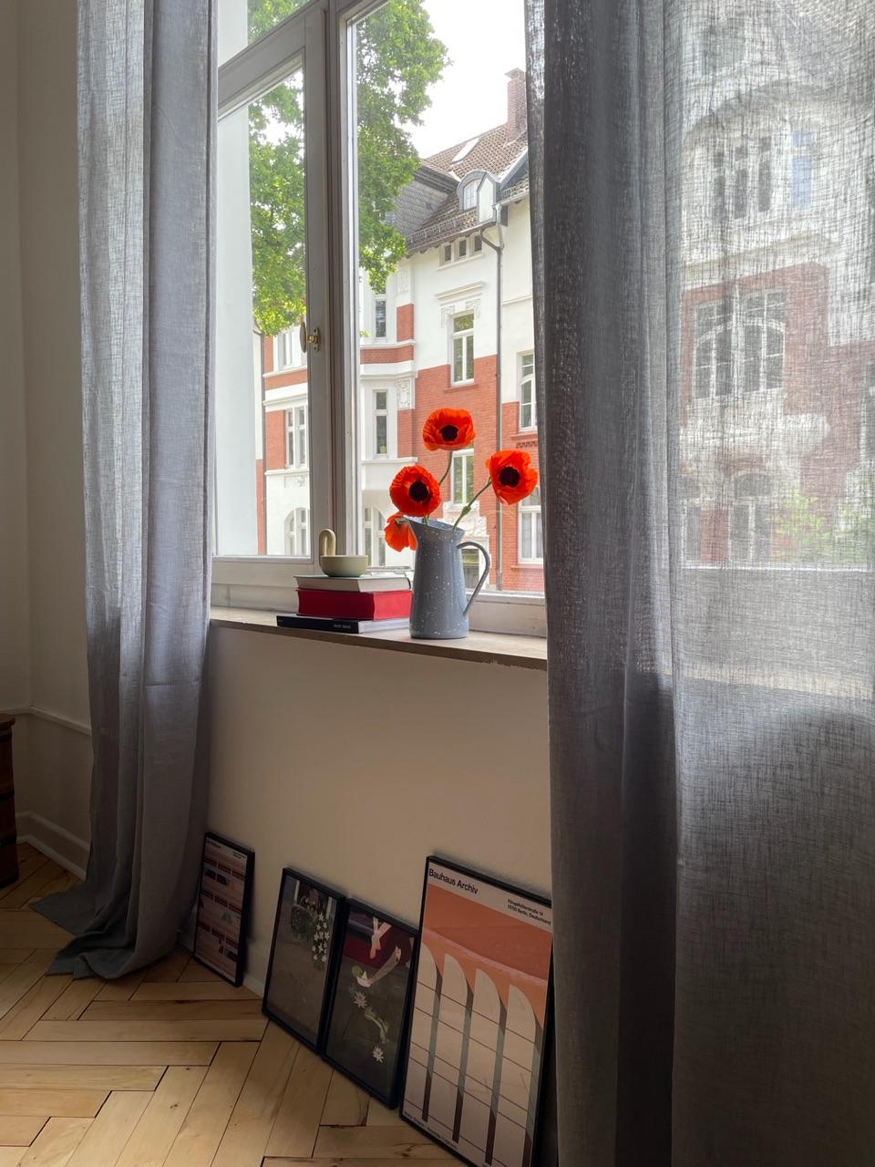 Diese Farbe 🧡 #gartenblumen #fensterbank #couchliebt