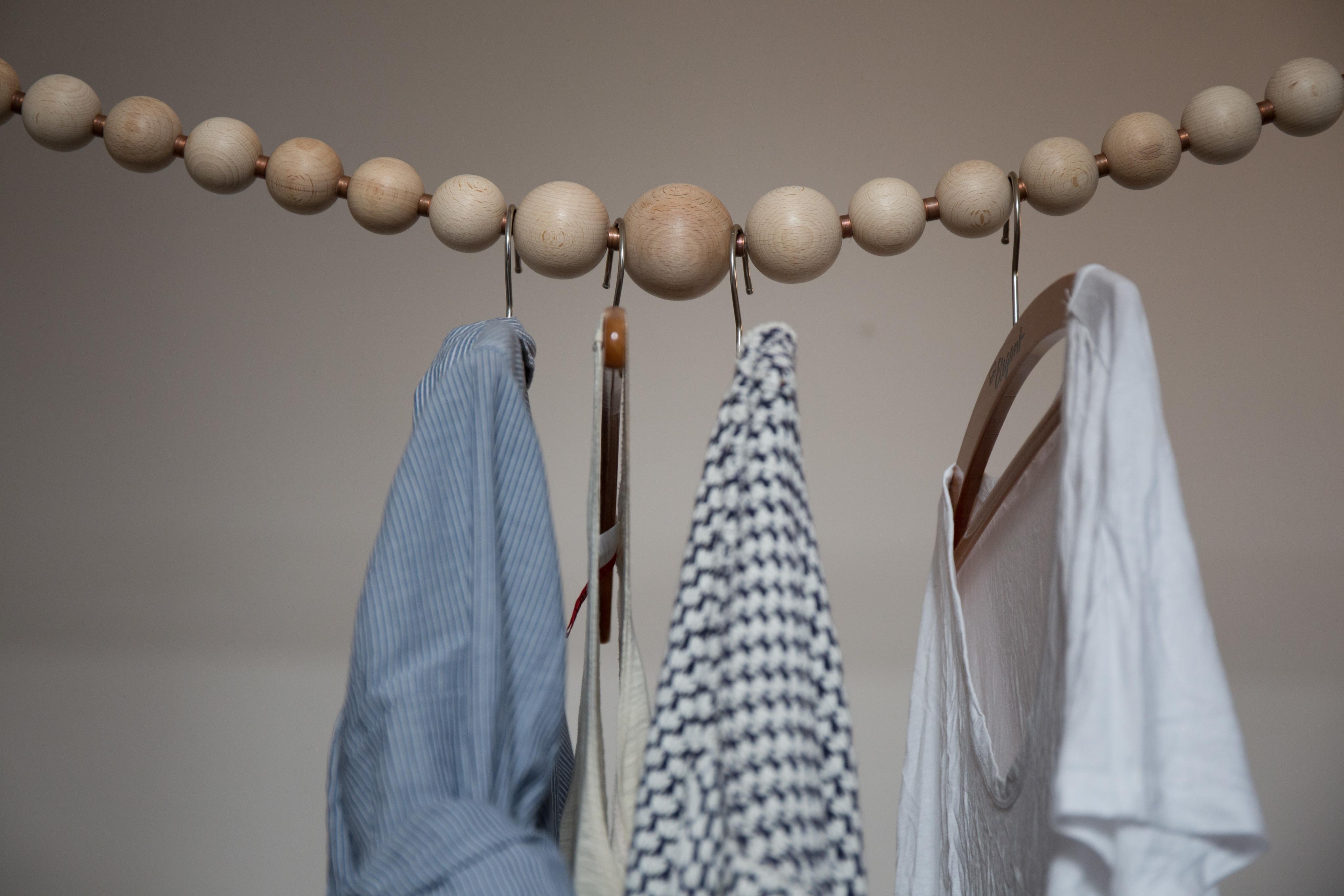 DIY-Garderobe – 3 #bastelidee #diy #garderobe #holzaccessoire ©DaWanda