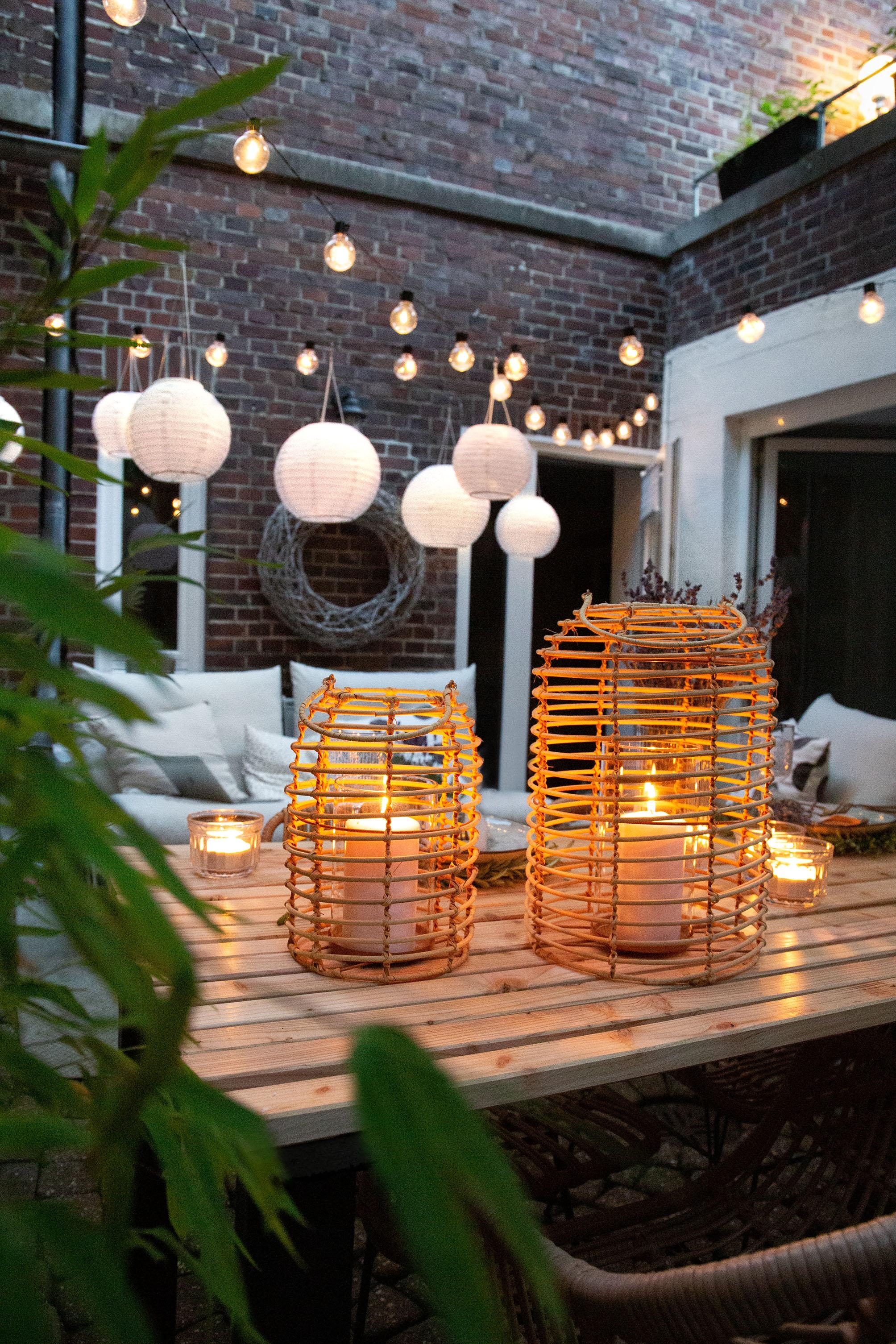 DIY-Gartentisch #diy #outdoor #garten #terrasse #lichter #diytisch #sommer