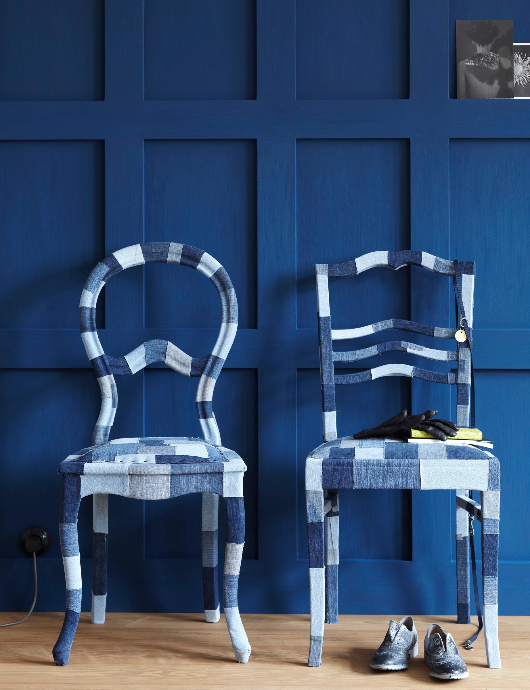 DIY-Jeansanzug für's Stuhlwerk #stuhl #bastelidee #diy ©Schöner Wohnen/Peter Fehrentz