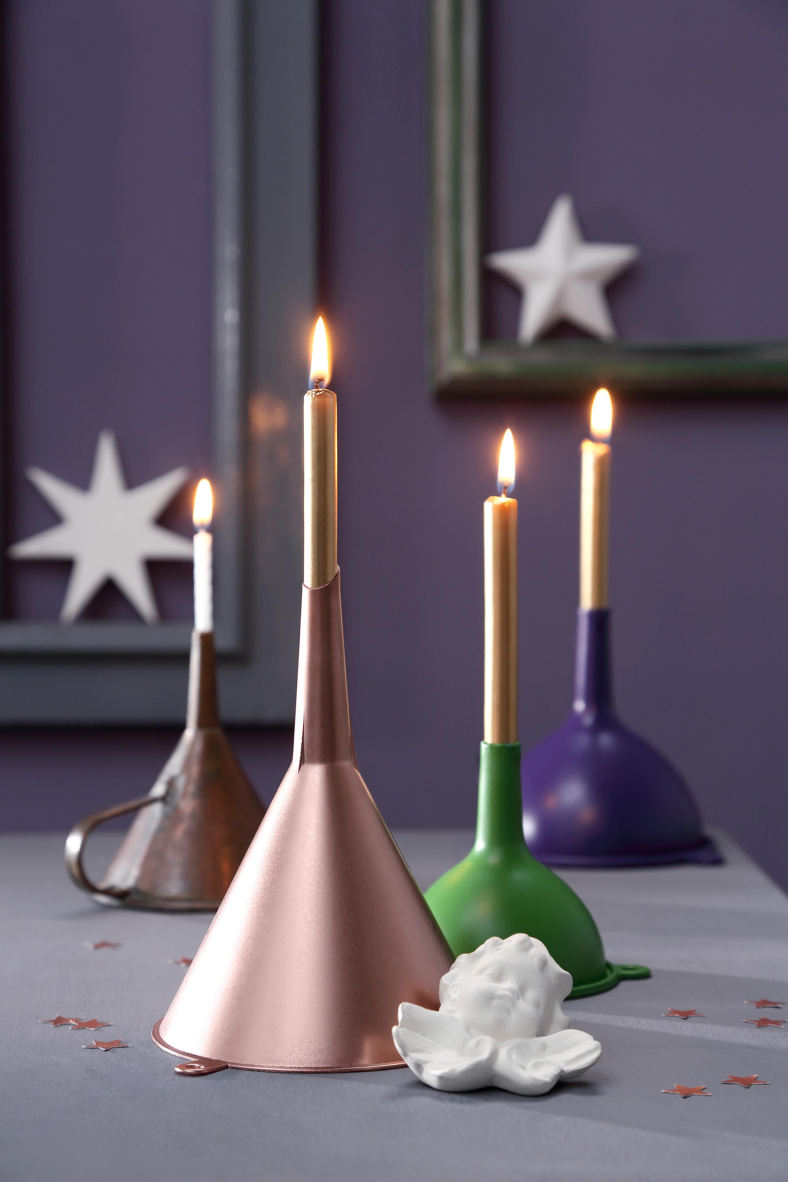 DIY: Kerzenhalter für Weihnachten basteln #bastelidee #diy #dekoidee #weihnachtsdeko #upcycling #tischdekoweihnachten ©Thordis Rüggeberg für roomido