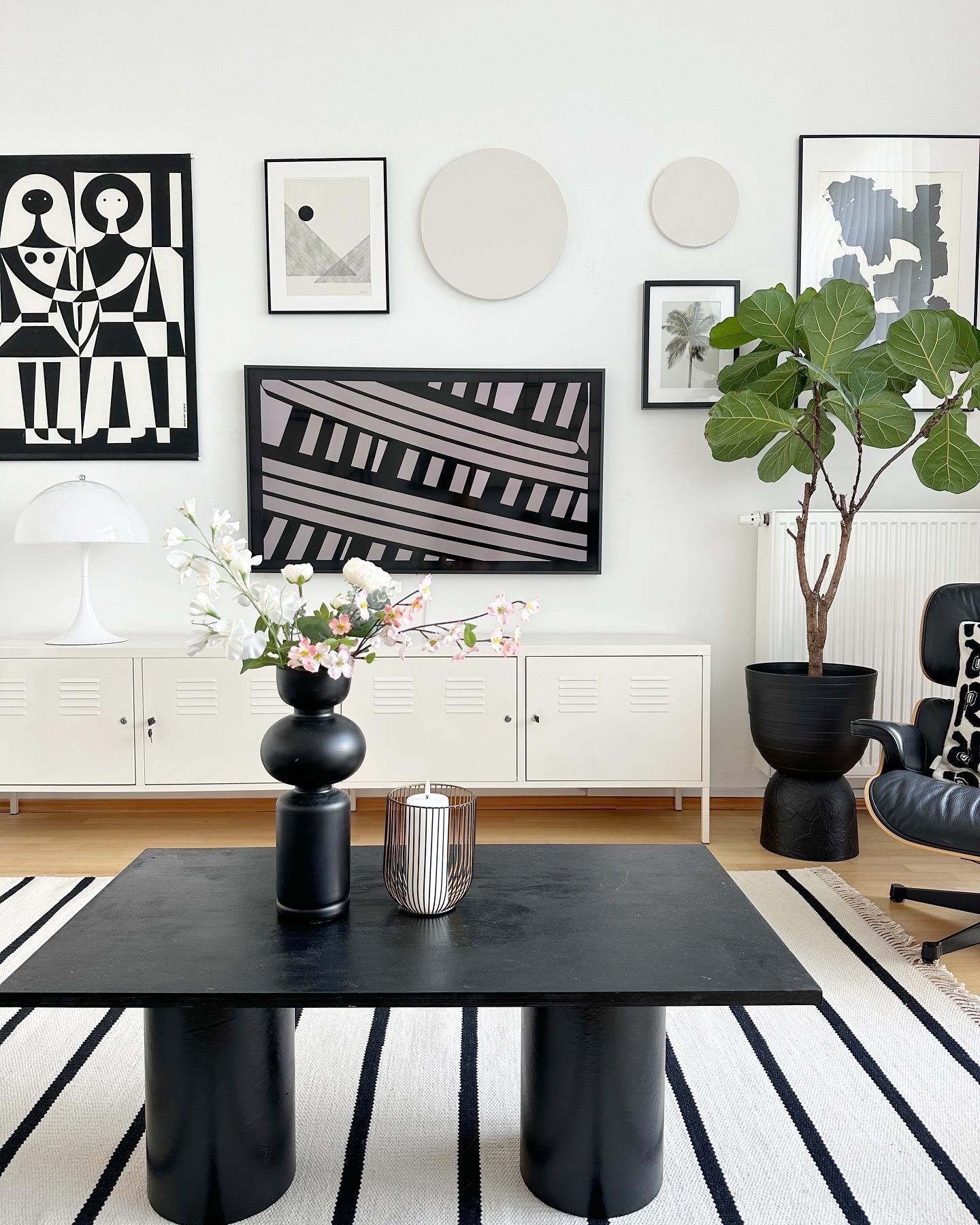 DIY Papprollen Tisch 🖤 #upcycling #diy #wohnen #wohnzimmer #diyidee #bilderwand #diytopf #diybild #diyvase