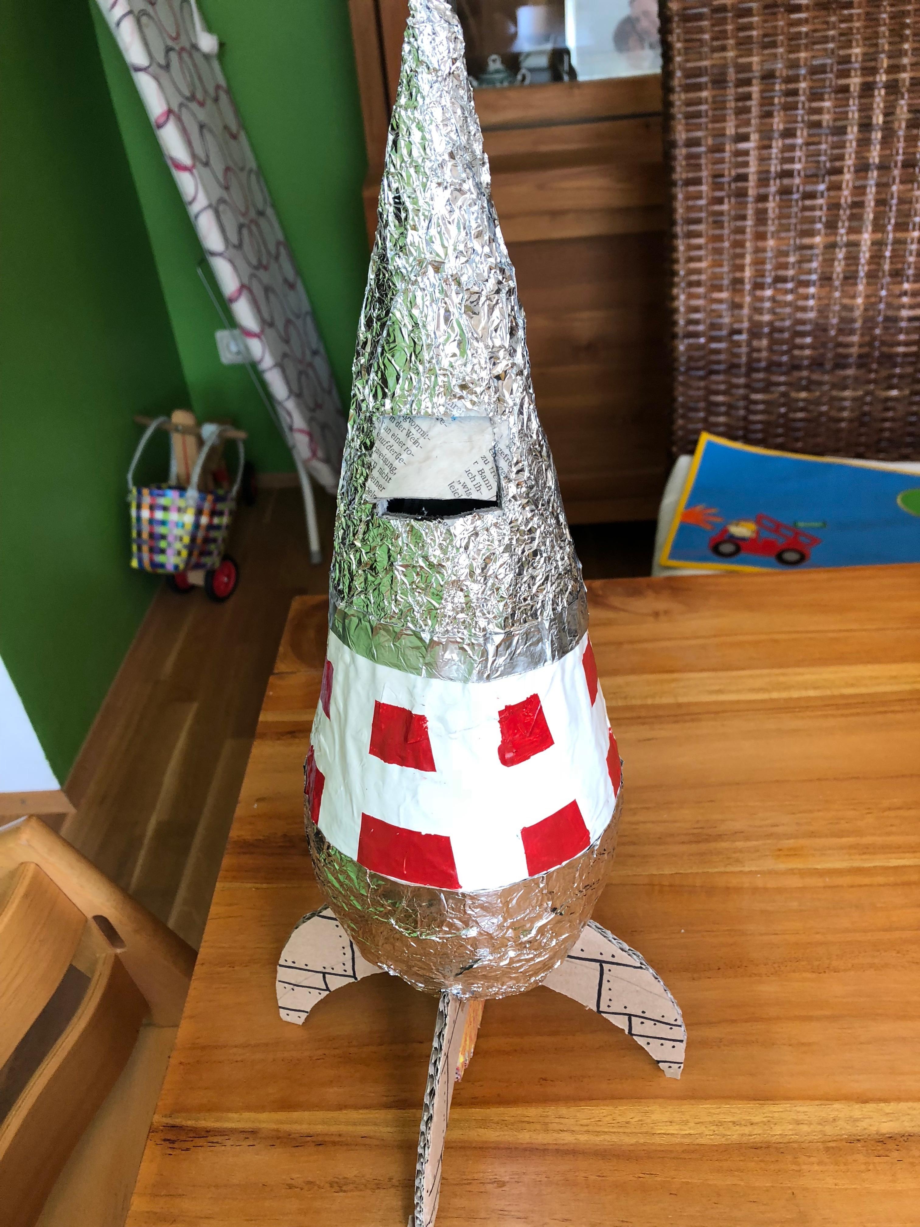 #DIY #Spielzeug Rakete macht unser Spacekid glücklich
