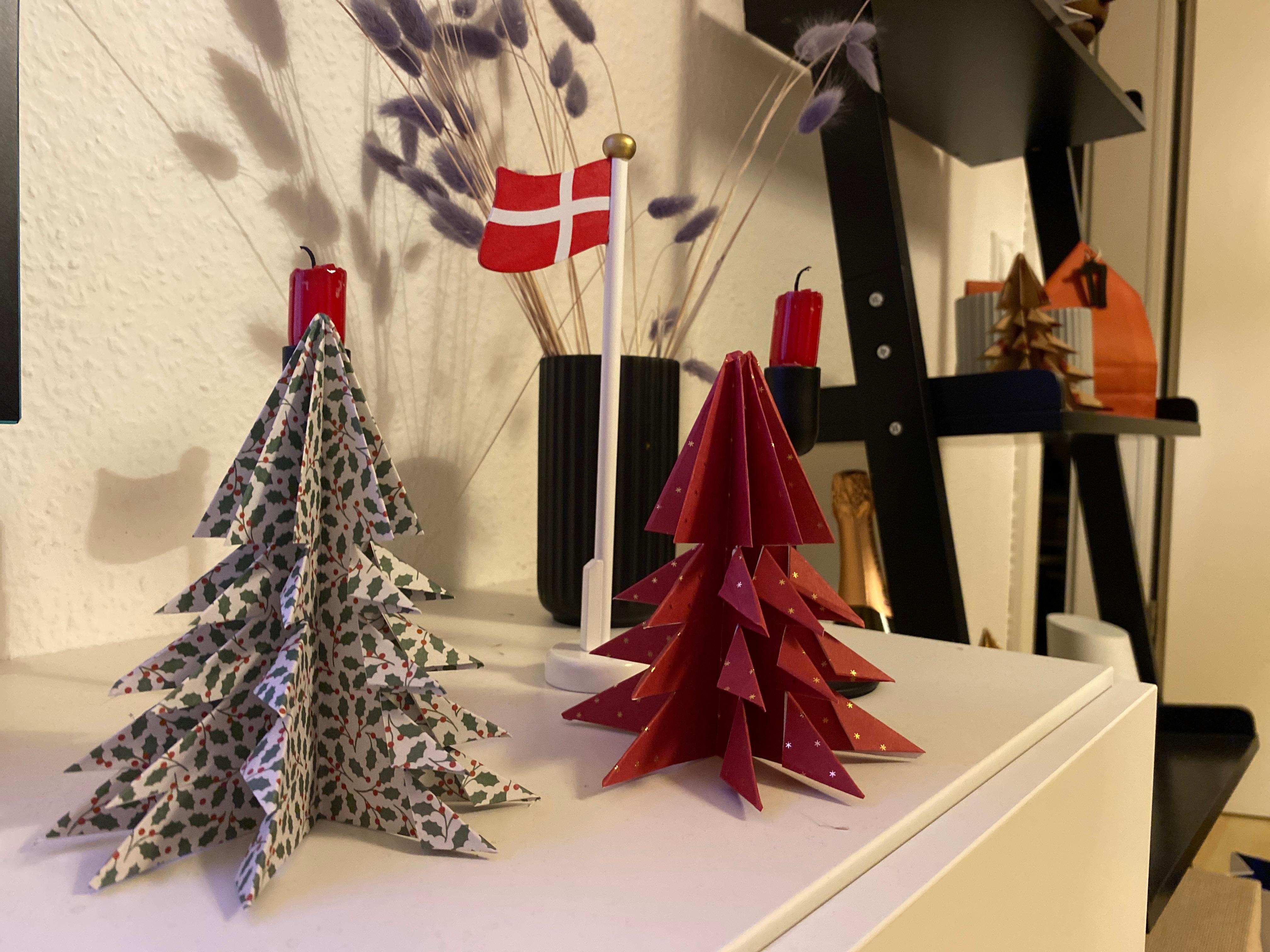 DIY #weihnachtsdeko 
#adventszeit #diydeko #weihnachten #tannenbaum