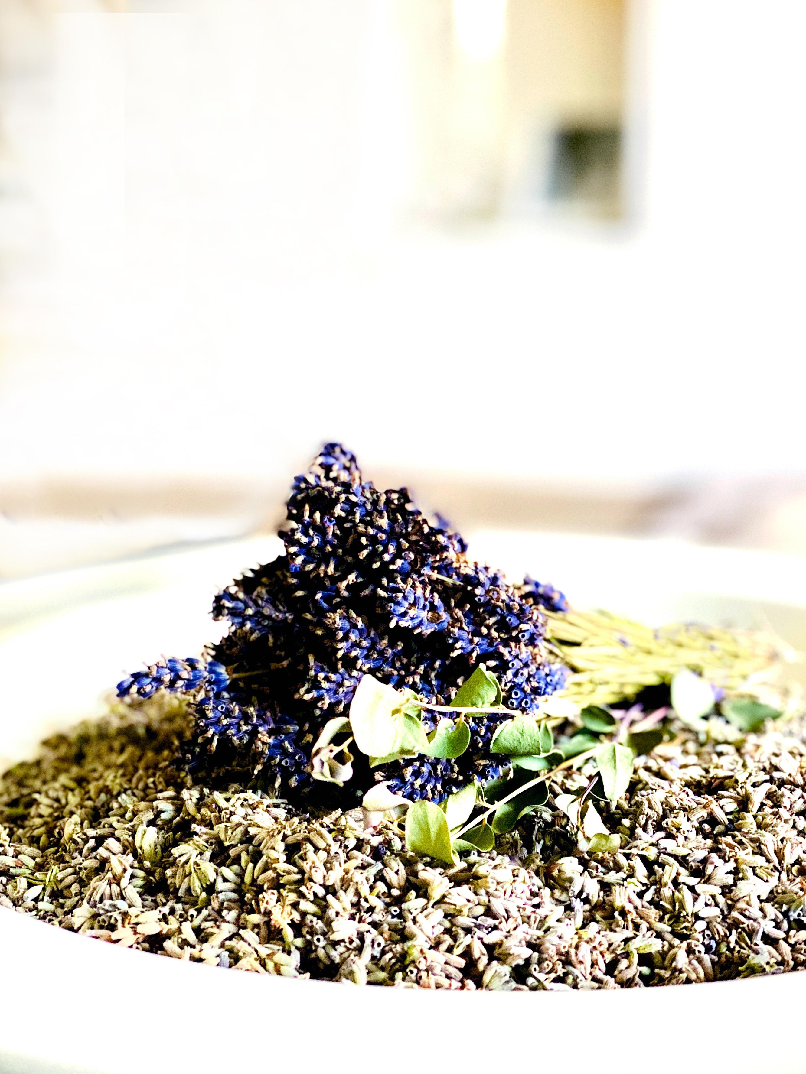 Duftende Deko ...
#lavendel #deko #blumenliebe #blumenausdemgarten #cozyliving 