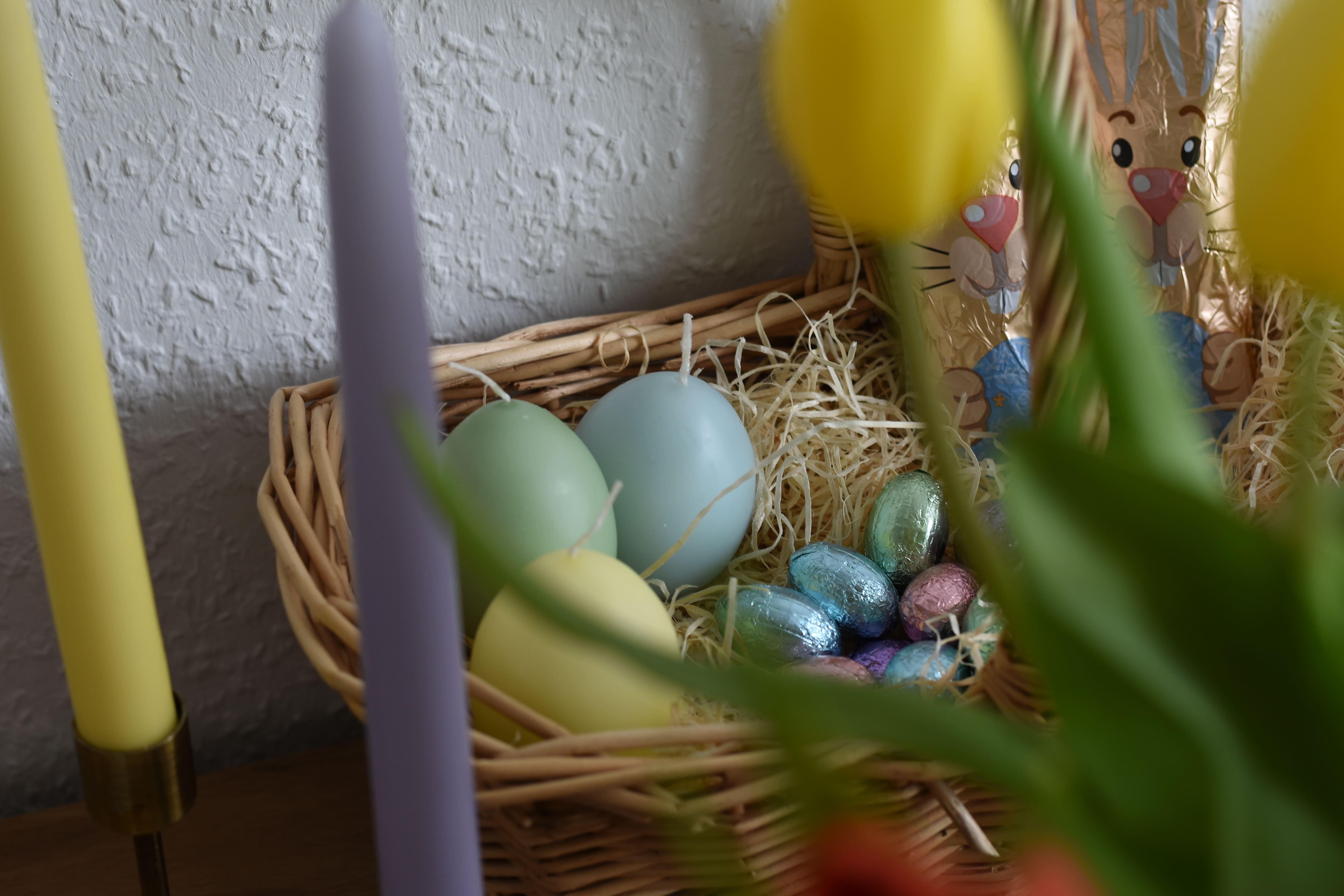 Easter 2024 #Easter #2024 #spring  #March #April #holidays #eggs #candles #bunnies #flowers #tulips #green #warm #cosy #home #yellow #red #palepurple #abasket #chocolate