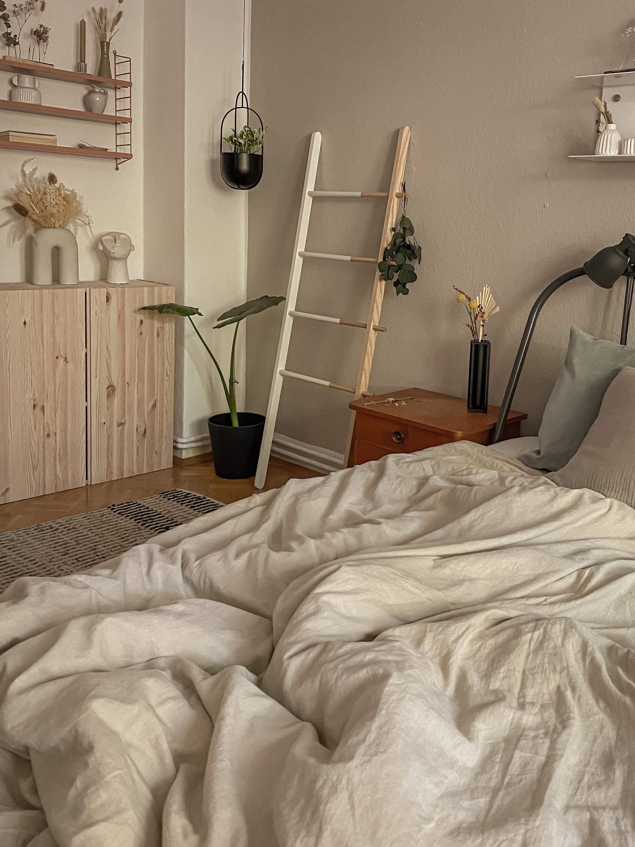 Easy like sunday mornings!✨
#bedroom #bedroominspo #morninglandscapes #scandihome #nordicliving #bohostyle #bohovibes