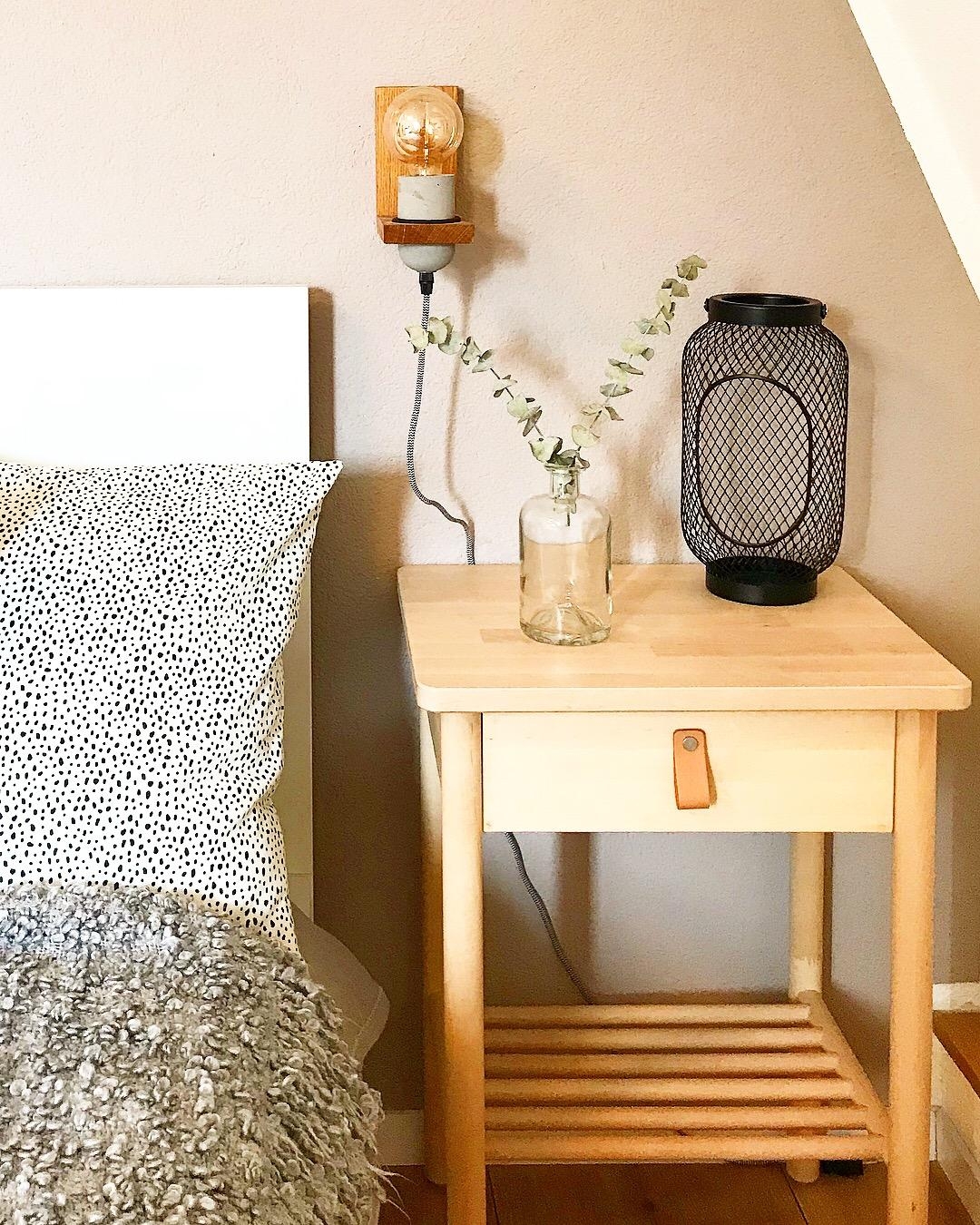 Ein Ausschnitt unseres Schlafzimmers 
Produkte von Ikea mit kleinen Details in Szene gesetzt
#ikea #schlafzimmer 