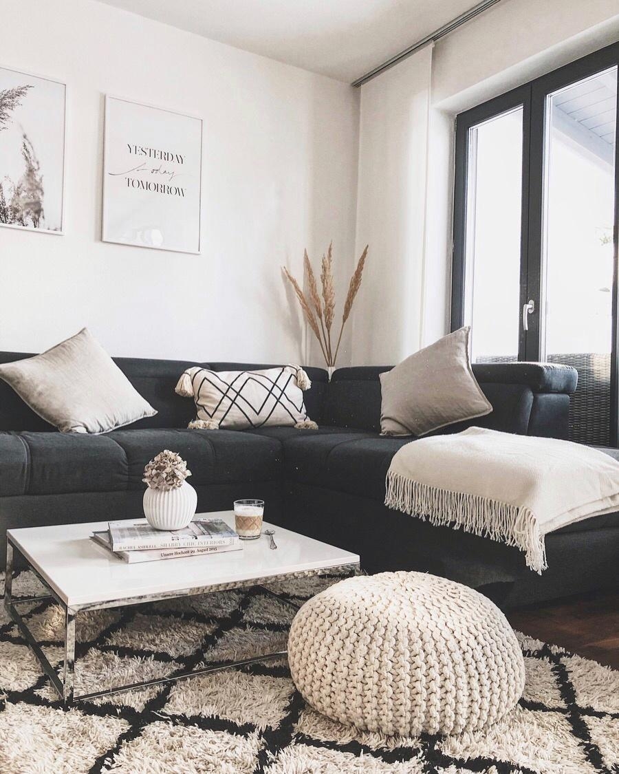 Ein bisschen umgestalten im Wohnzimmer... #cozy #naturalcolors #sofa #livingroom