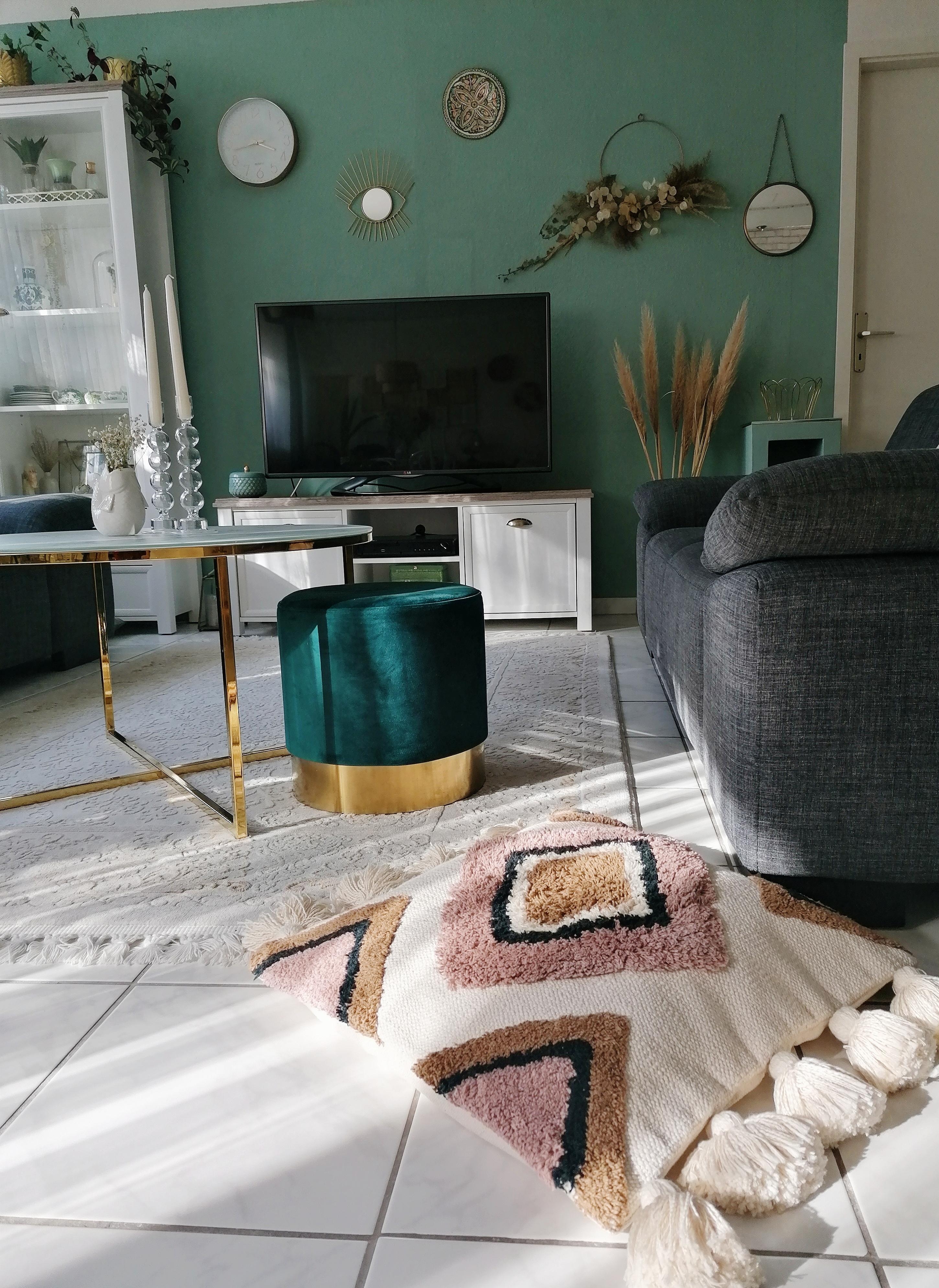 Ein Herz für grüne Wände 🤭 #wallcolor#couchmagazin 