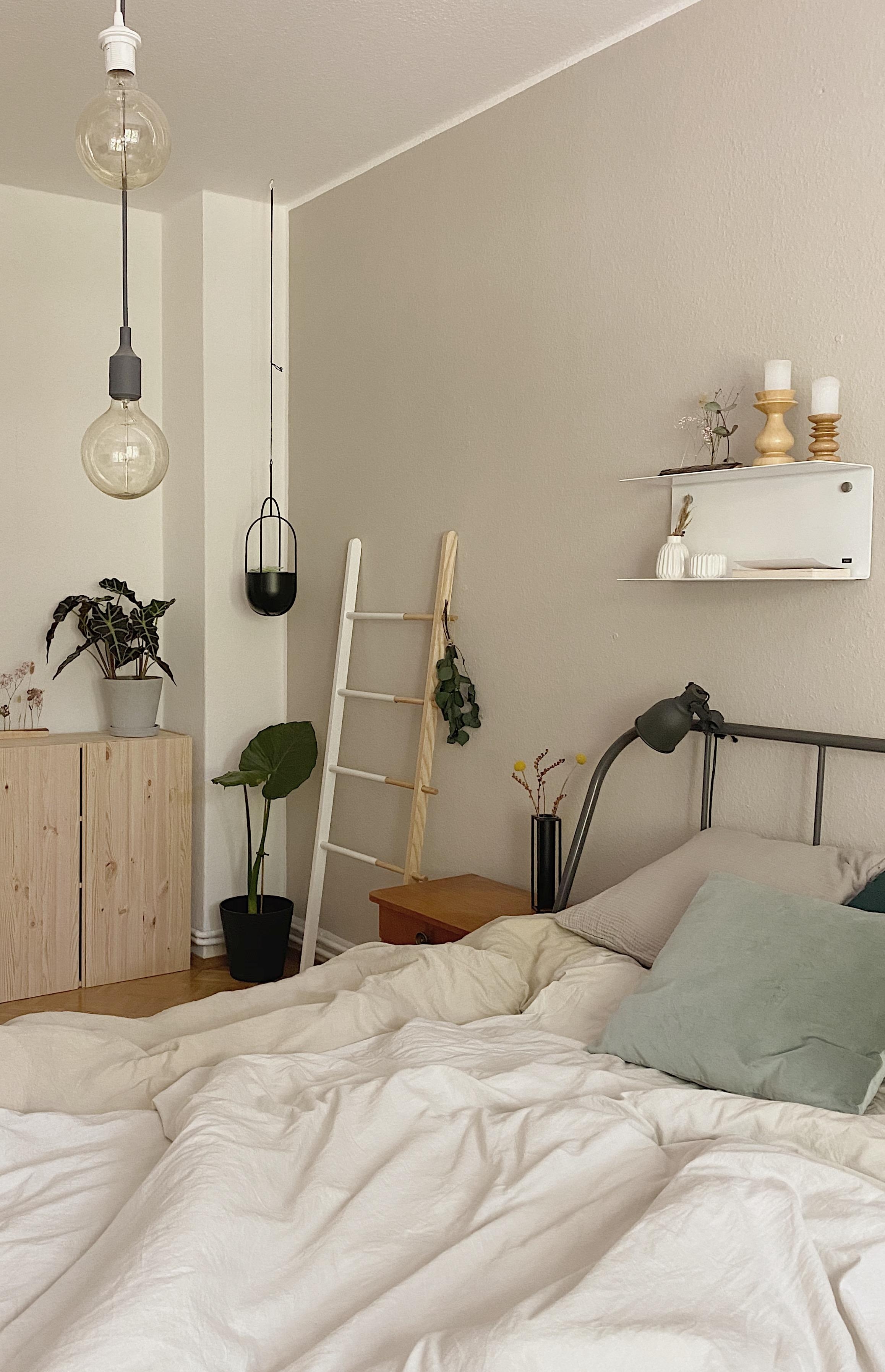 Ein kleiner Einblick in unser Schlafzimmer! #bedroomdetails #bedroomdecor #bedroom #scandistyle #nordicliving