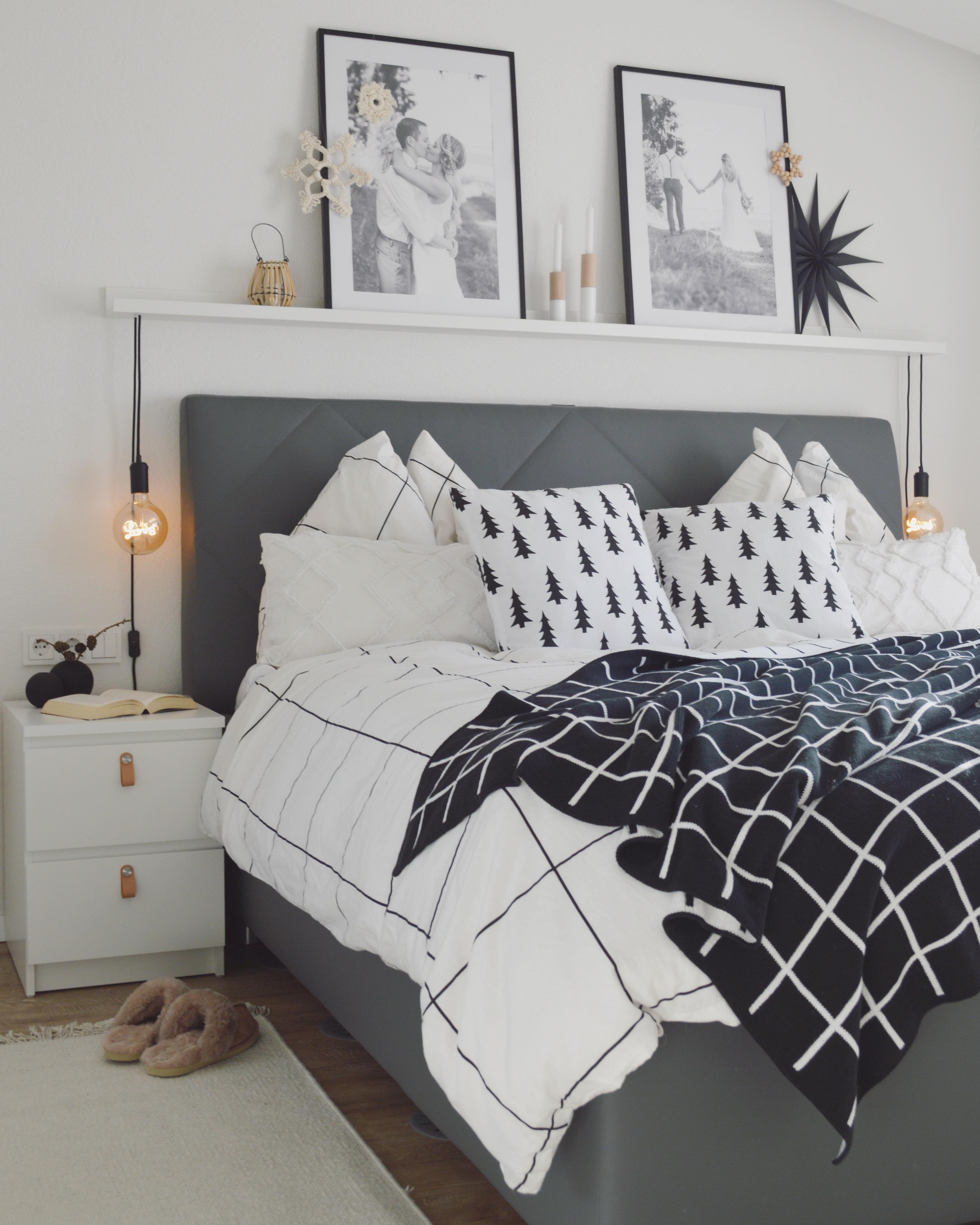 Ein kleines bisschen Weihnachten im Schlafzimmer 🖤
#bedroominspo #blackamdwhite