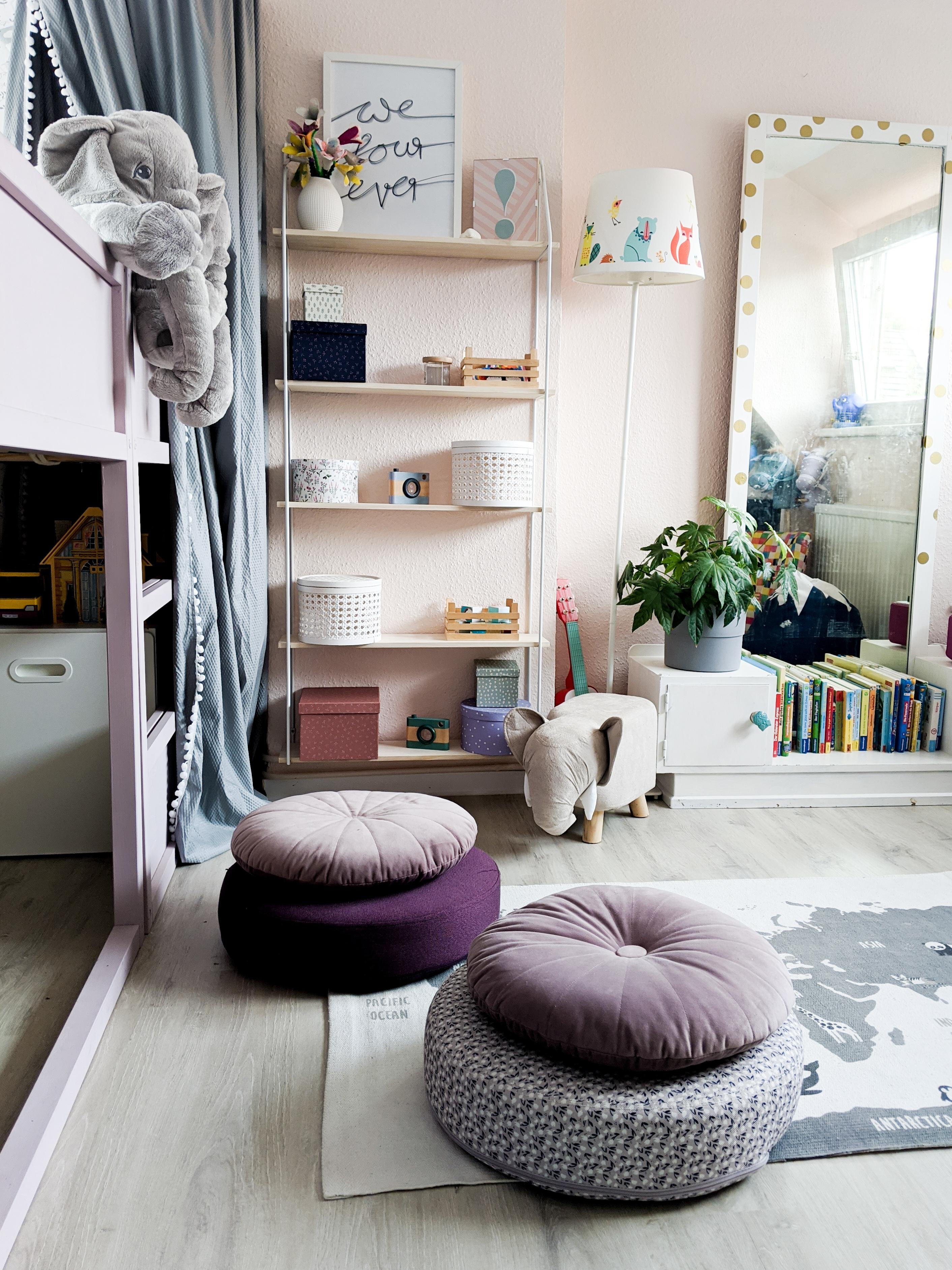 Ein kleines Kinderzimmer #makeover #pastell #kinderzimmer #mädchenzimmer #sitzkissen 