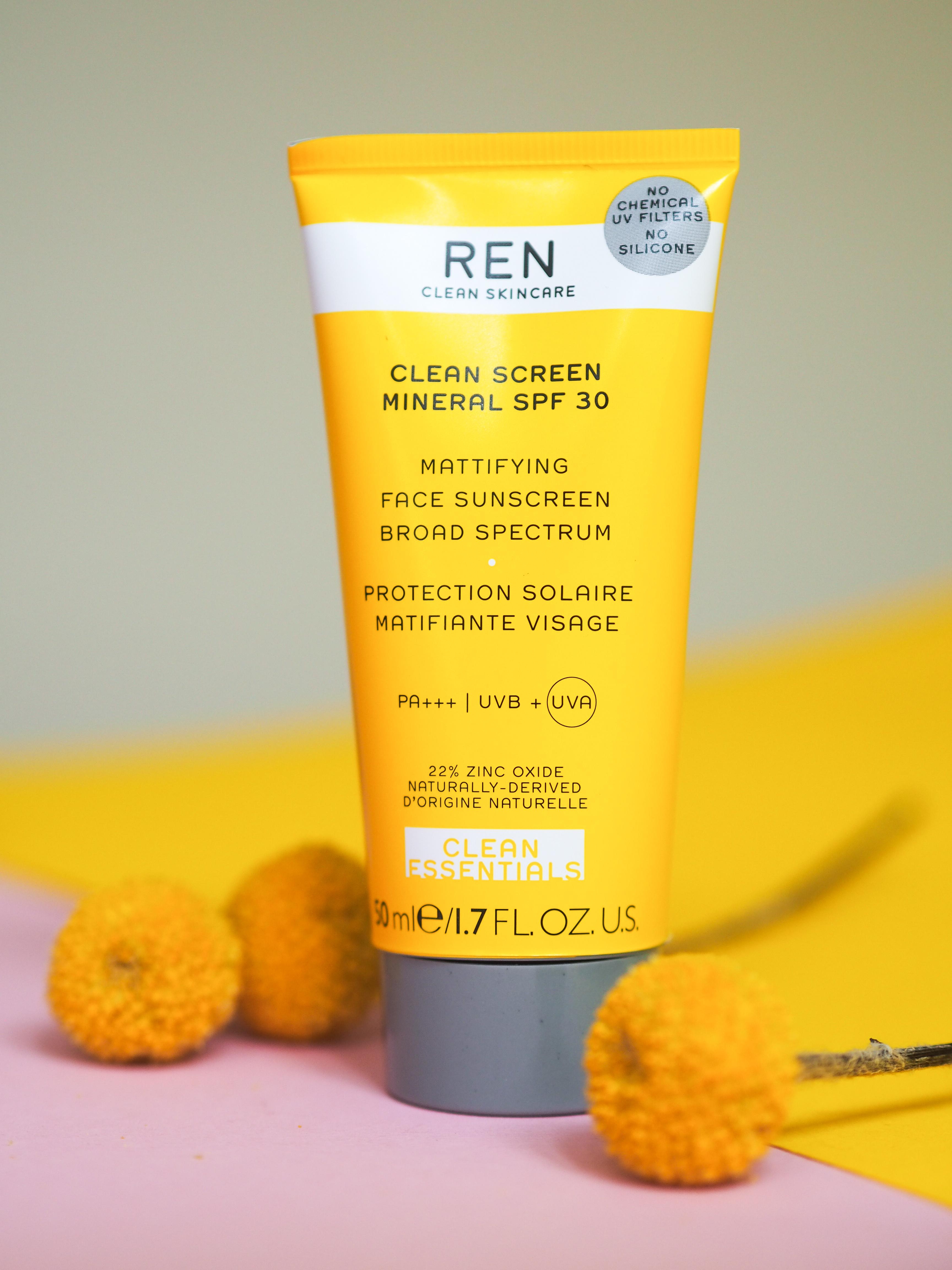 Ein mattierender Sunscreen extra für das Gesicht. #REN überzeugt auch mit einer recycelten Verpackung. #beautylieblinge