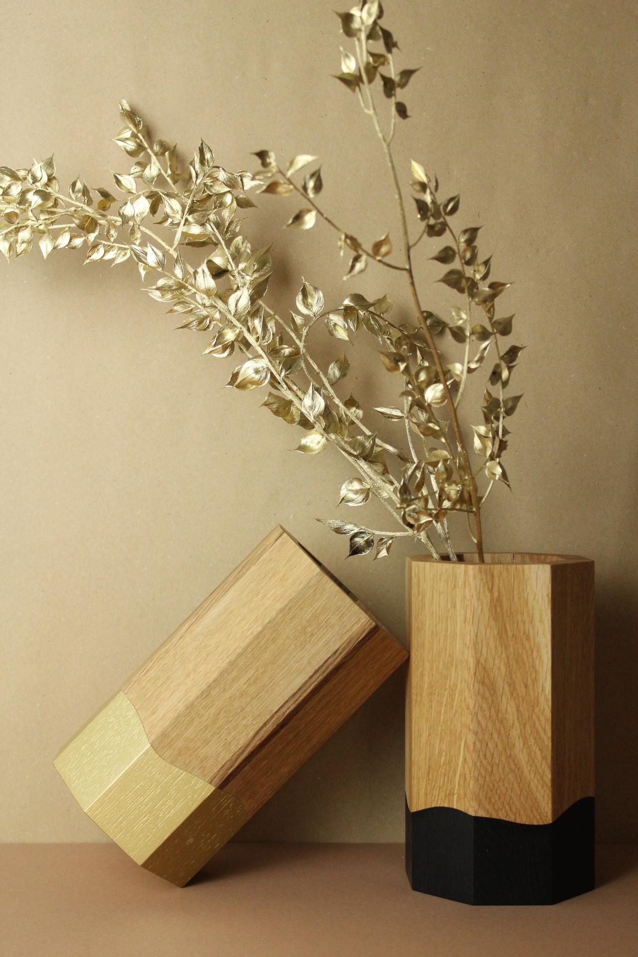 Ein Must-have sind diese handgefertigten Holzvasen namens Ecki von @cohlendorf_designstudio

#vaseecki #vasenglueck