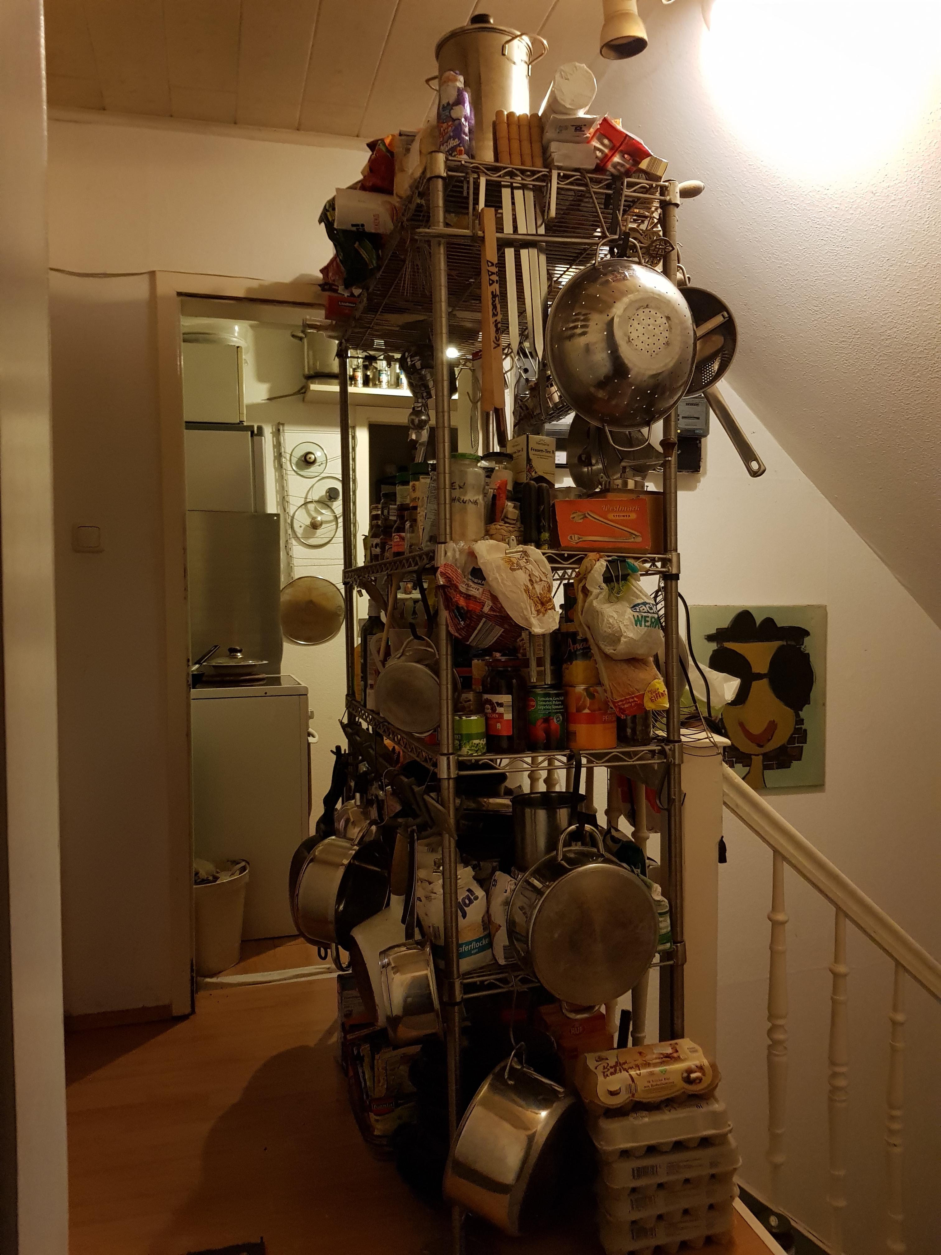 ...ein Regal oder Schrank hätte mir hier unterm Dach zu viel Licht genommen..