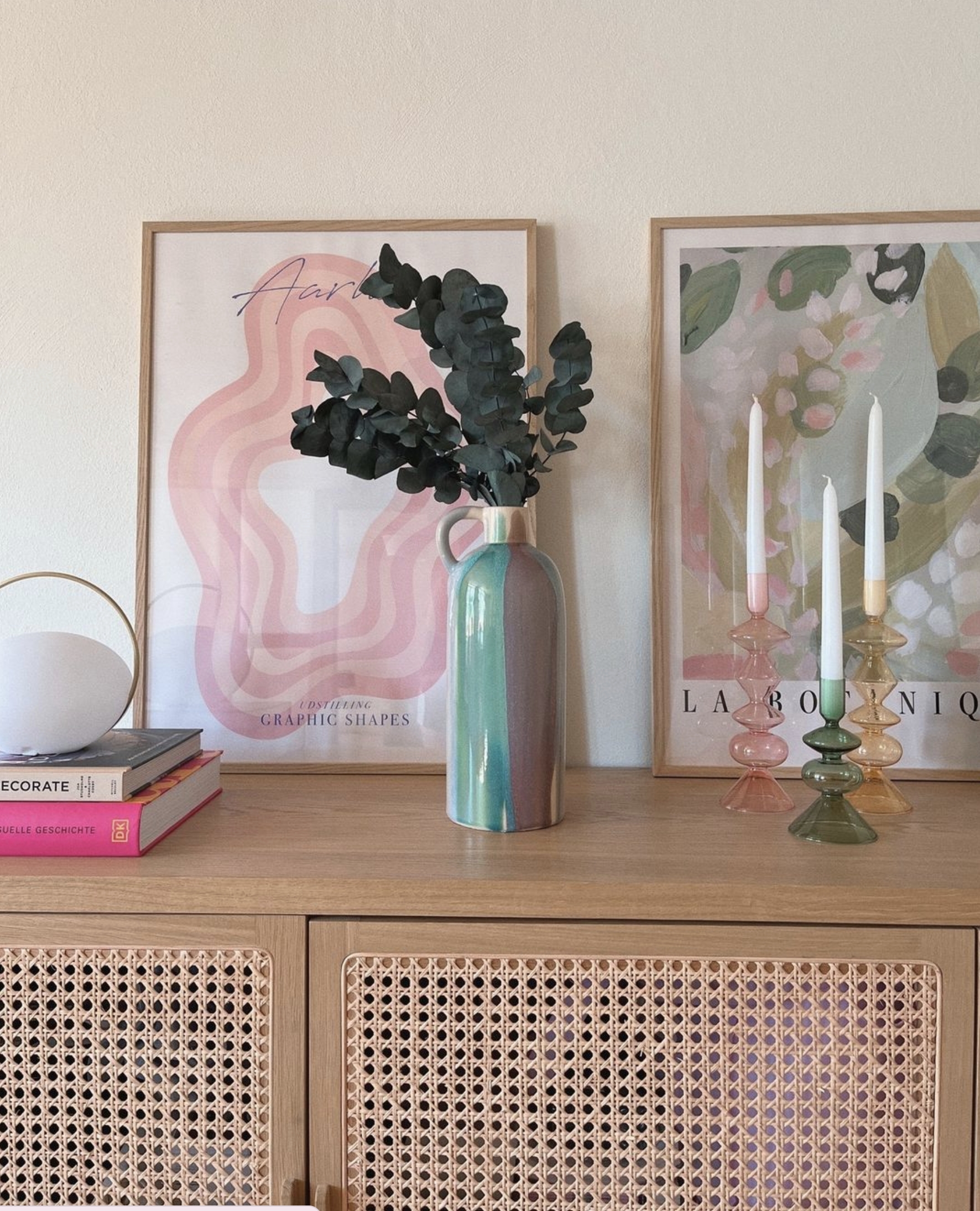 Einfach in Liebe mit dieser Vase aus der Toscana 🤍
#wohnzimmer #altbau #landhaus #deko #vase