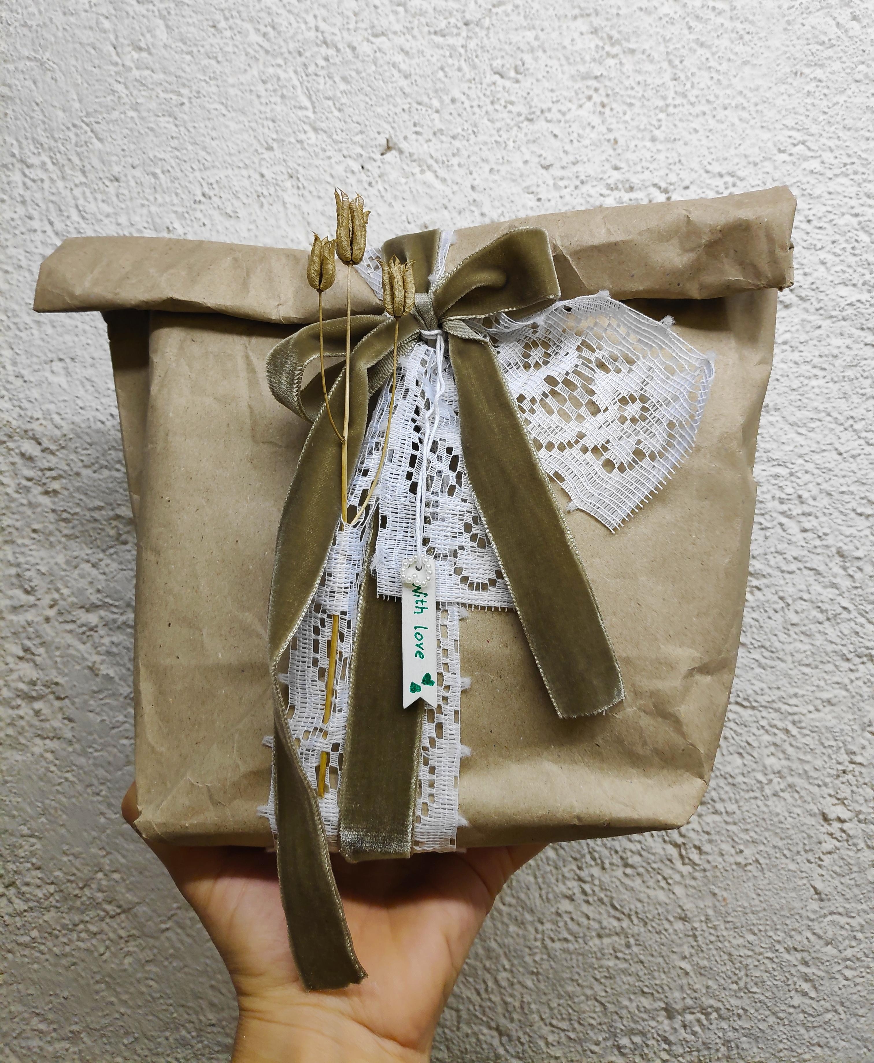 .Einfach, romantisch, Details.
#Geschenk #Geschenkverpackung #verpacken