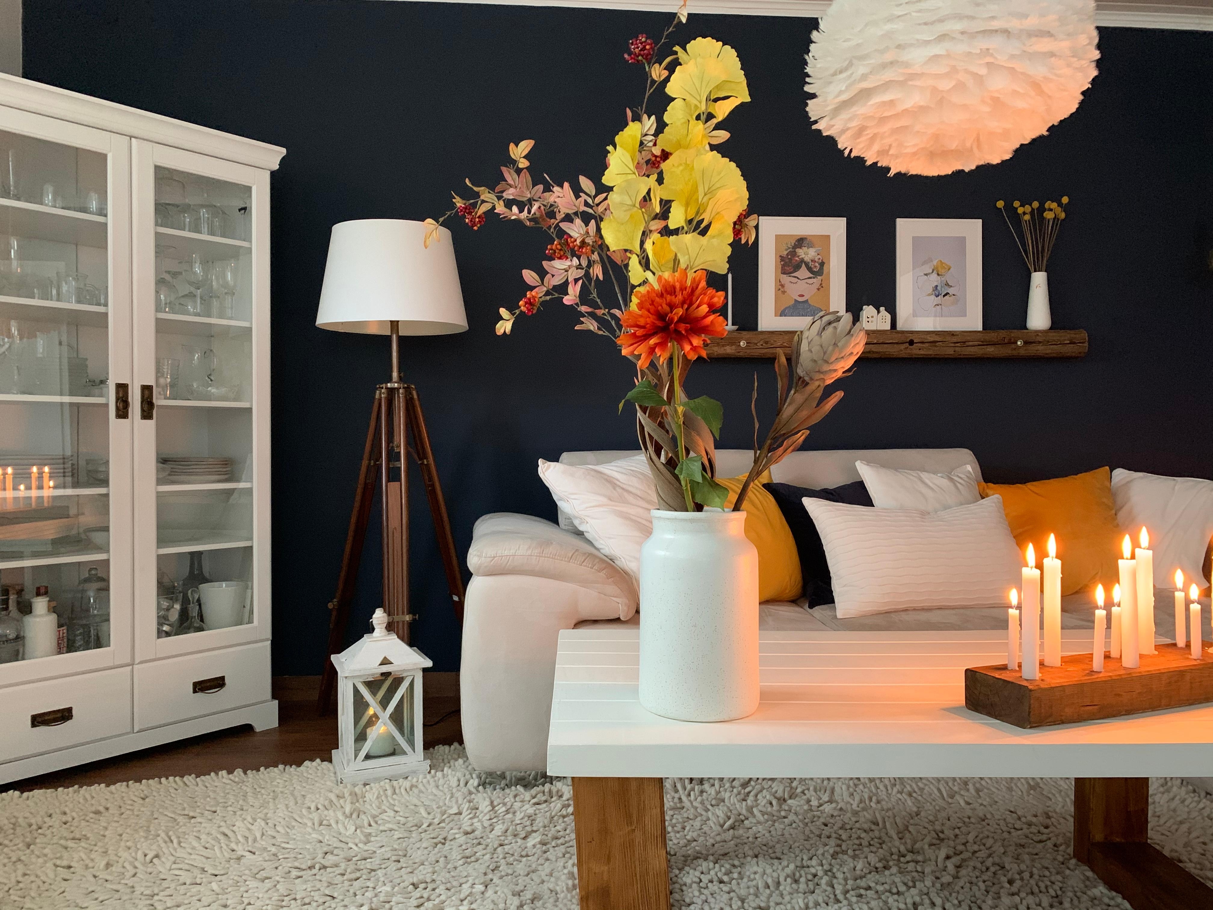 Einmal den Pinsel geschwungen und sooo happy 😍 #wohnzimmer #renovieren #neuefarbe #dekoideen