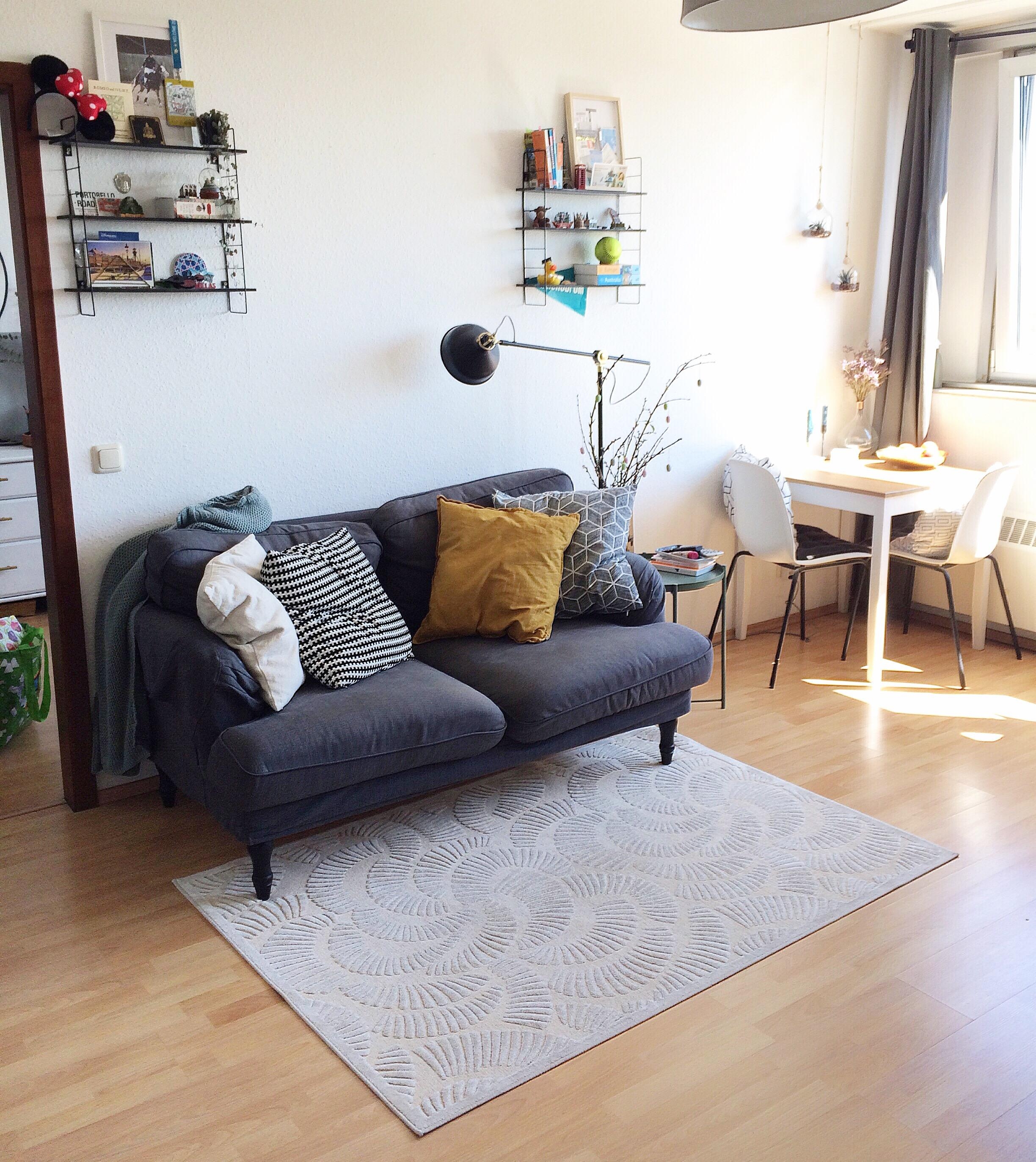 Endlich Sonne! #wohnzimmer #livingroom #farbtupfer #sofakissen