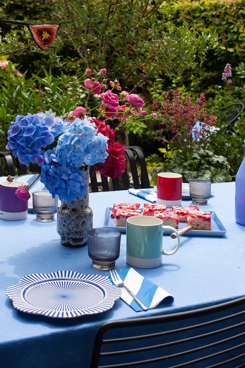 Erinnerungen an gestern ...

#Garten #Terrasse #Draußen #Kuchen #Gartentisch #blau 