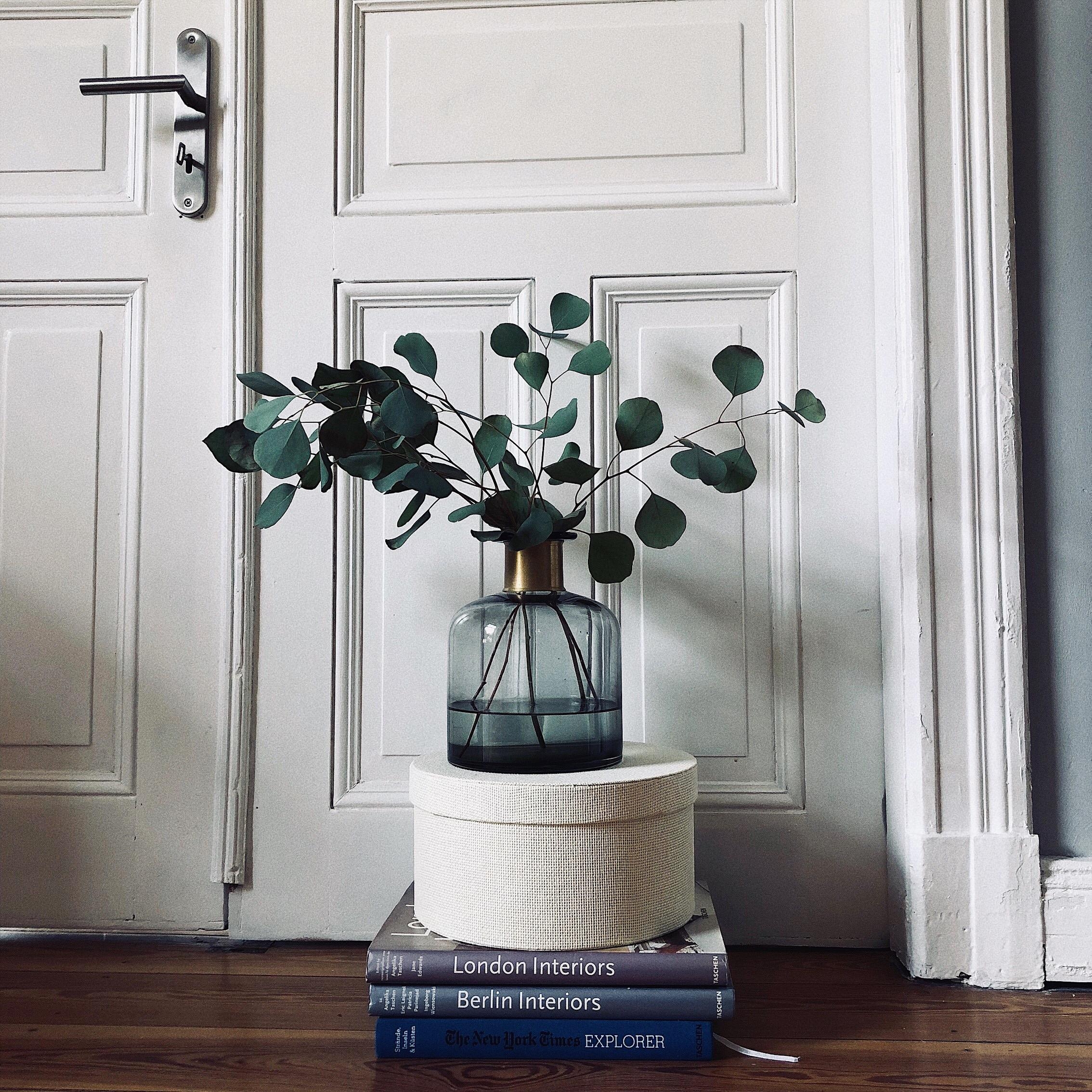 Erntedank #flowers #plants #vase #homedecor #homestyle #interiorstyle #woodenfloor #decor #details #happyplace #autumn