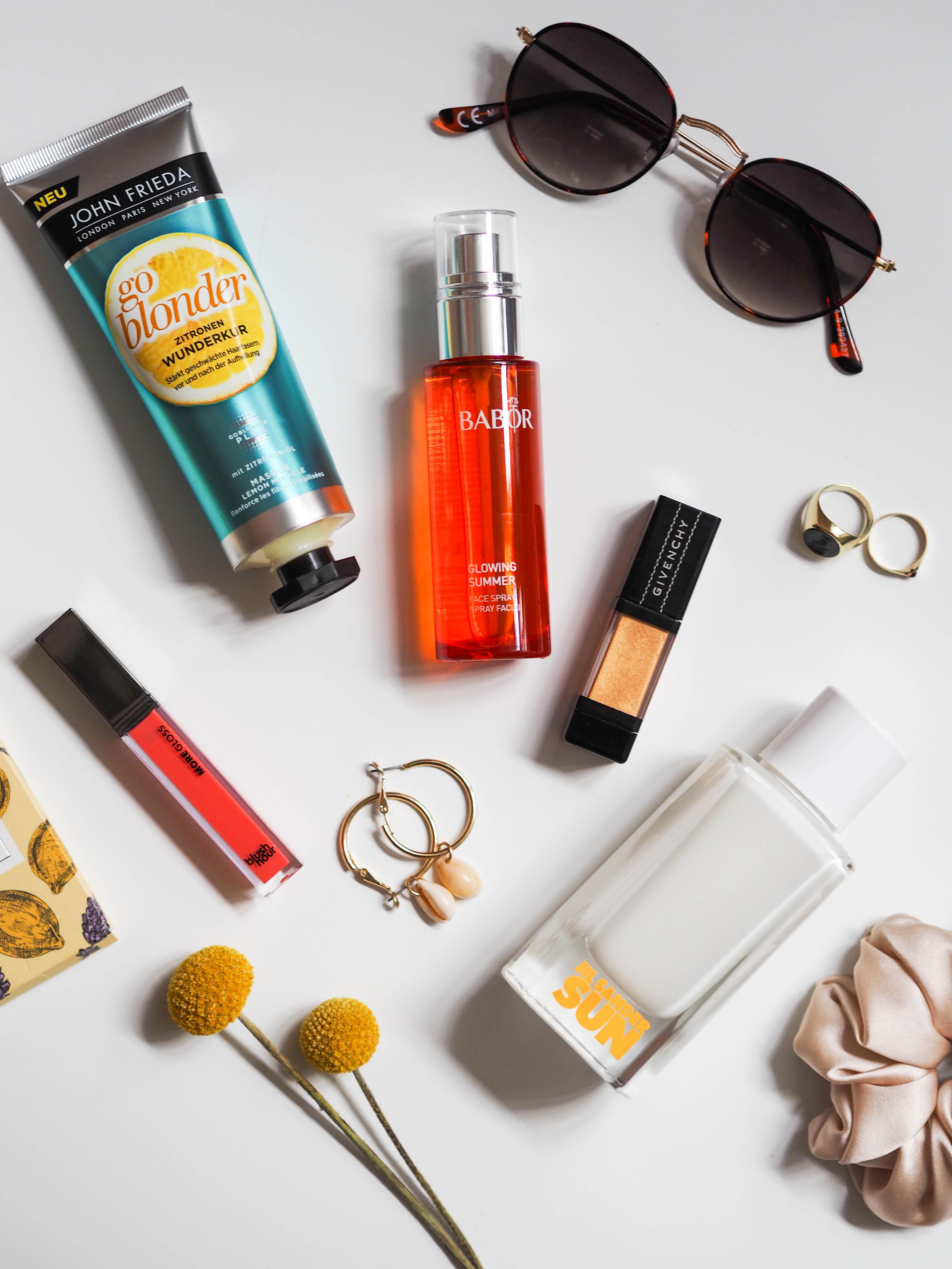 Es duftet nach Sommer! Hier kommen unsere #Beautylieblinge & Summer-Essentials für die warme Jahreszeit ☀️
