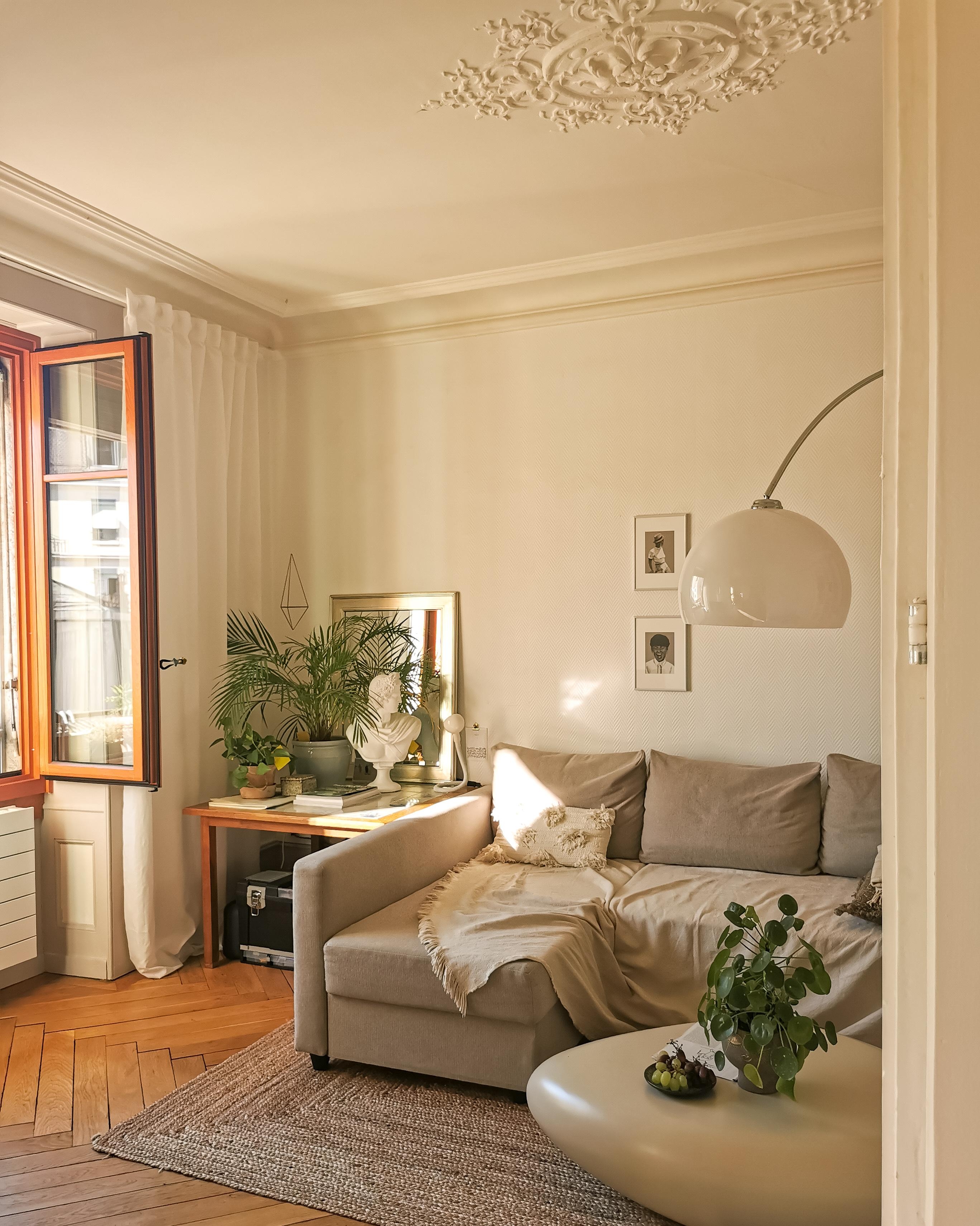 Es geht voran mit der Wohnzimmer Gestaltung :) #wohnzimmer #couch #sofa #cozy #monochromatic #beige #pflanzenliebe 