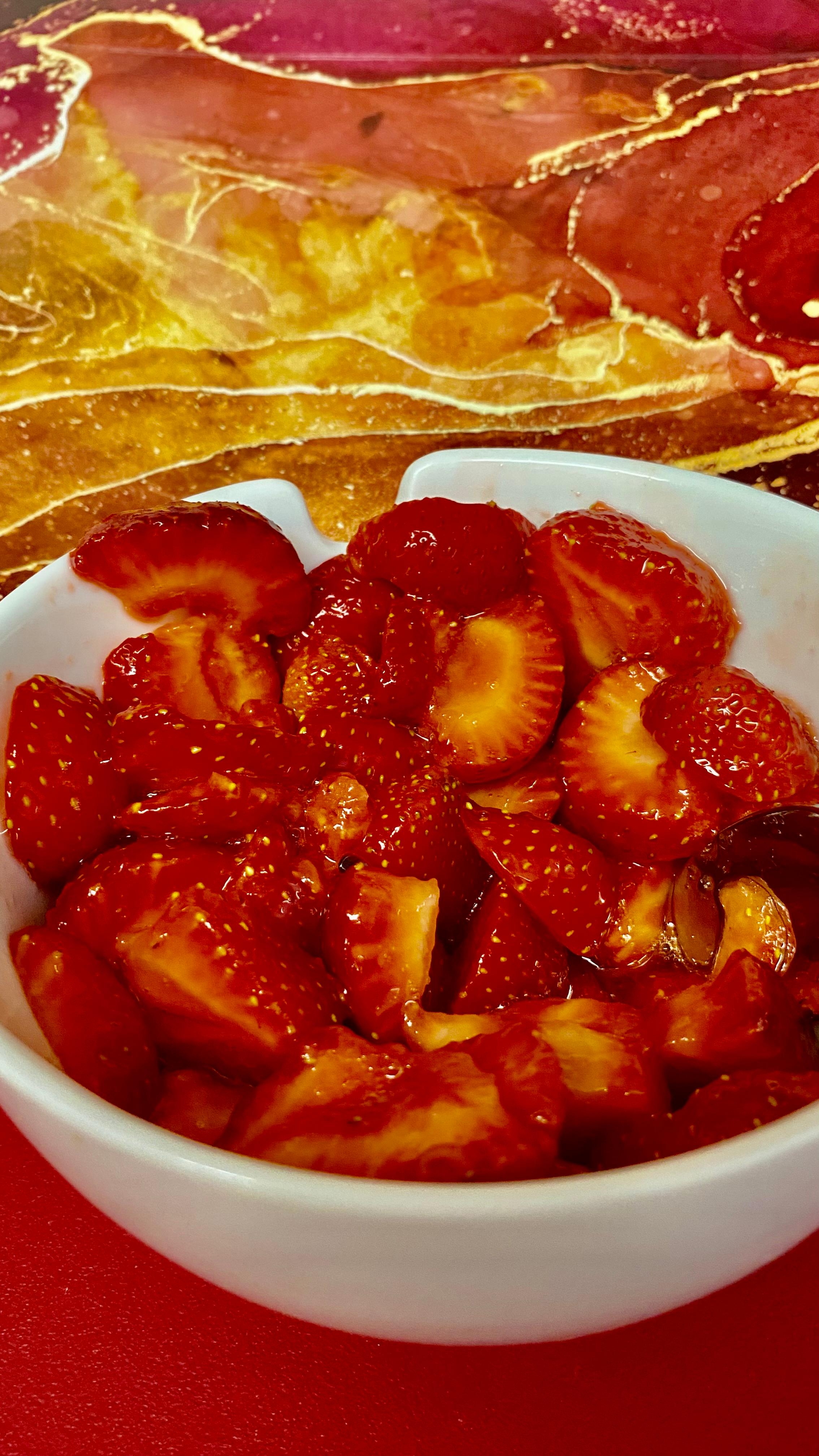 Es ist zu warm zum Essen, aber Erdbeeren 🍓 gehen immer 😋