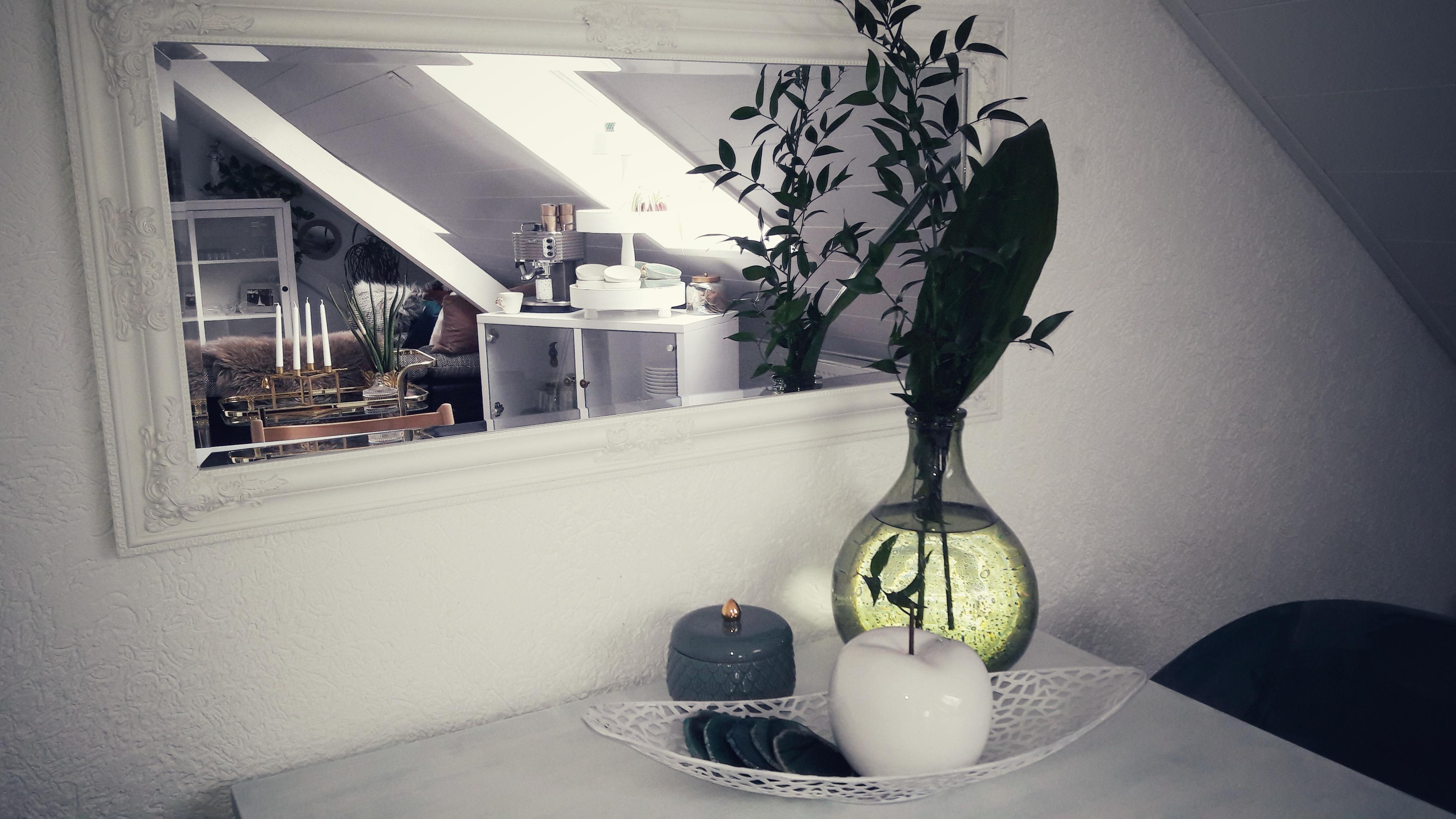 #Essecke #DIY #Table #Mirror #White #Green