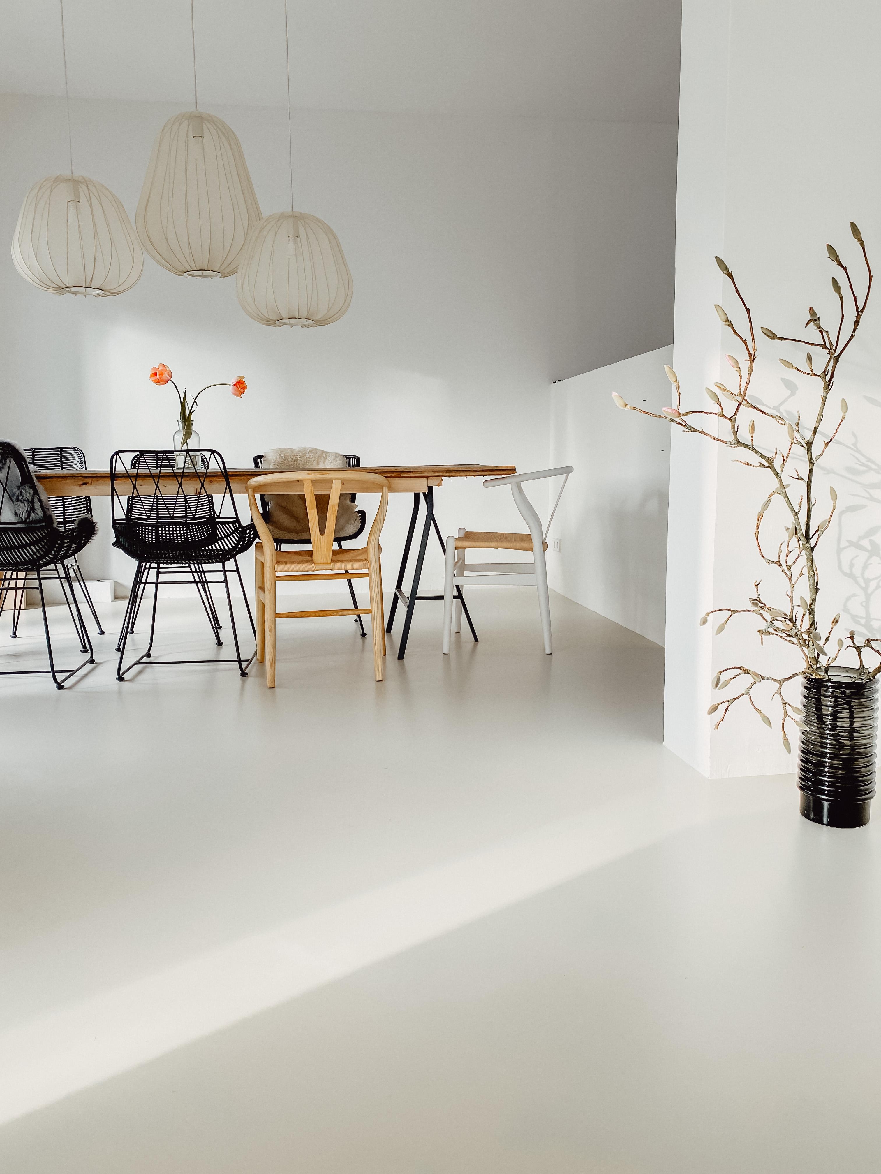 #esszimmer #esstisch #magnolia #bolia #sunshine #livingroom #lightning #diningroom #diningtable #hamburg #couchliebt