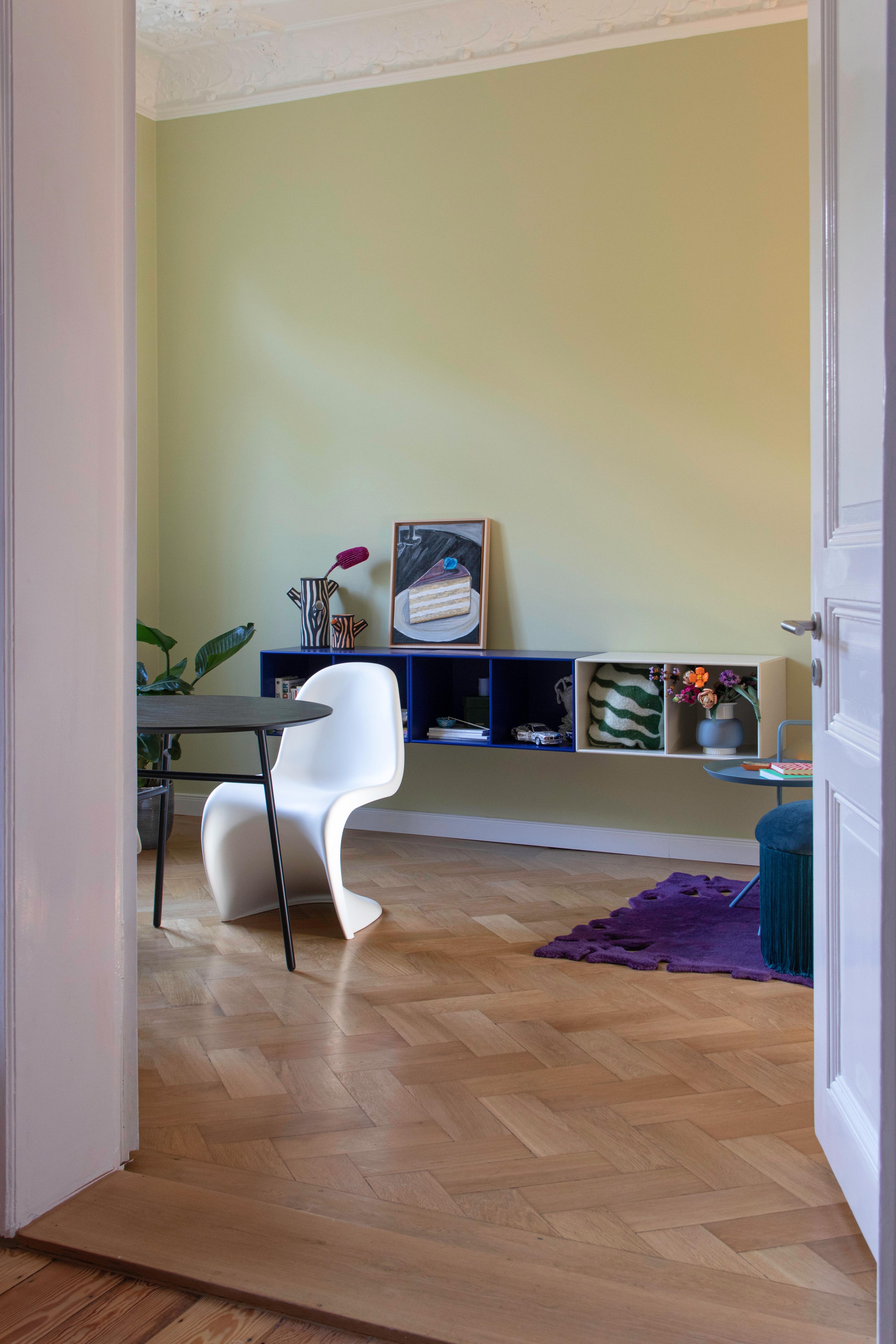 #Esszimmer #Farbe #Wandfarbe #Farbenfroh #Grün #Altbau #Parkett #Sideboard #Couchliebt #Couchstyle #Blau 