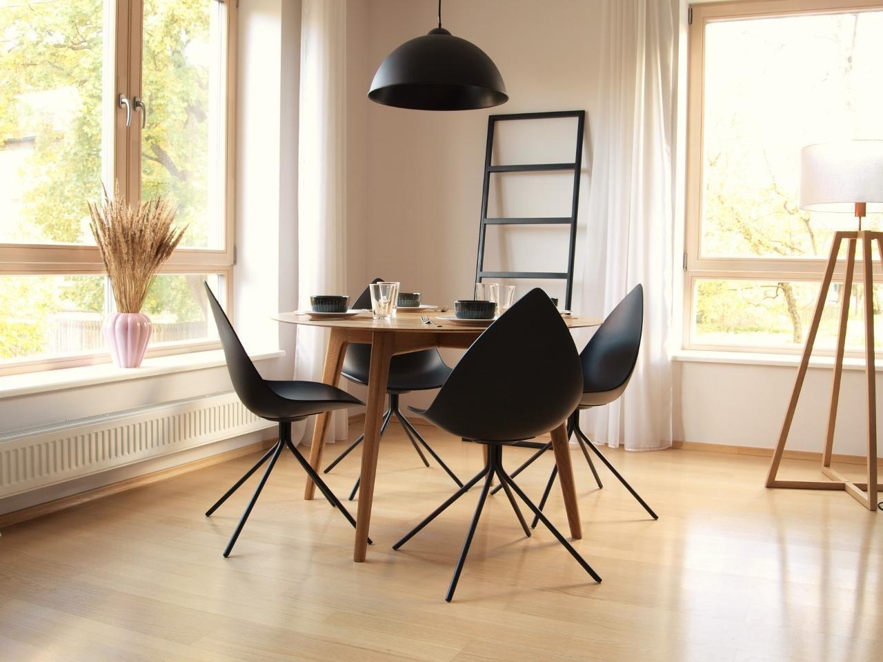 #Esszimmer #homestory #skandinavisch #minimalistisch mit schönem #Esstisch aus #Holz