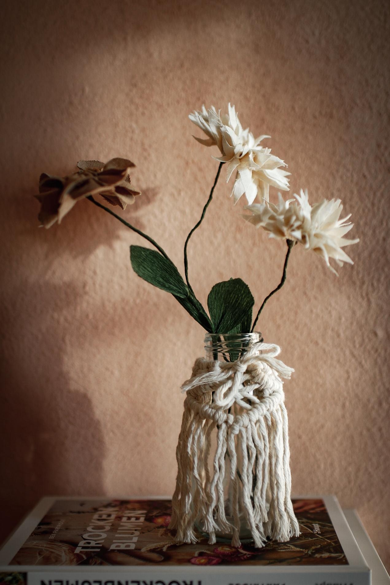 #fabricflowers #stoffblumen #diyblog #diyhomedecor #floraldesign #handmade #frühlingserwachen #springdecor 