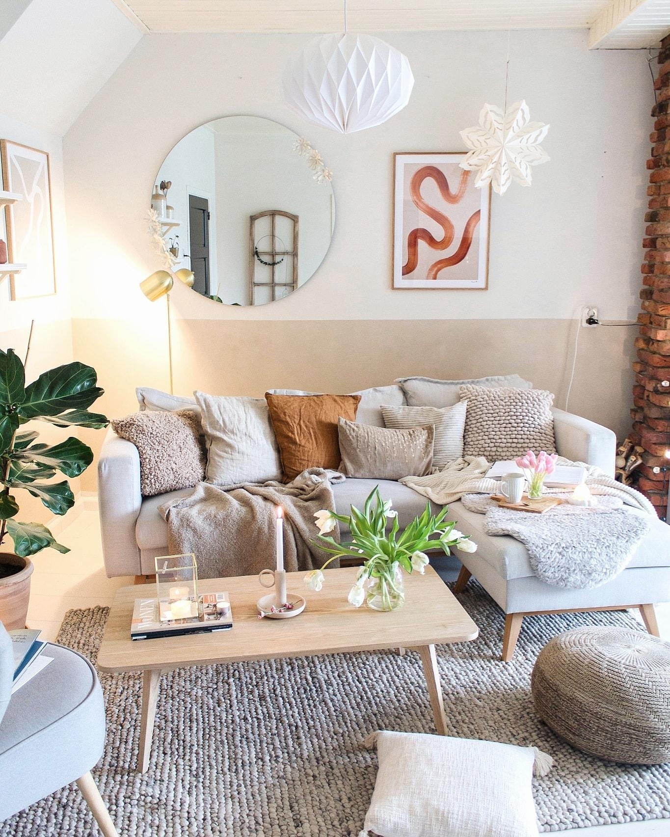 Feierabend ❤️
#sofa #wohnzimmer #livingroom #hygge #cozy #skandi #nordic #beige #kissen